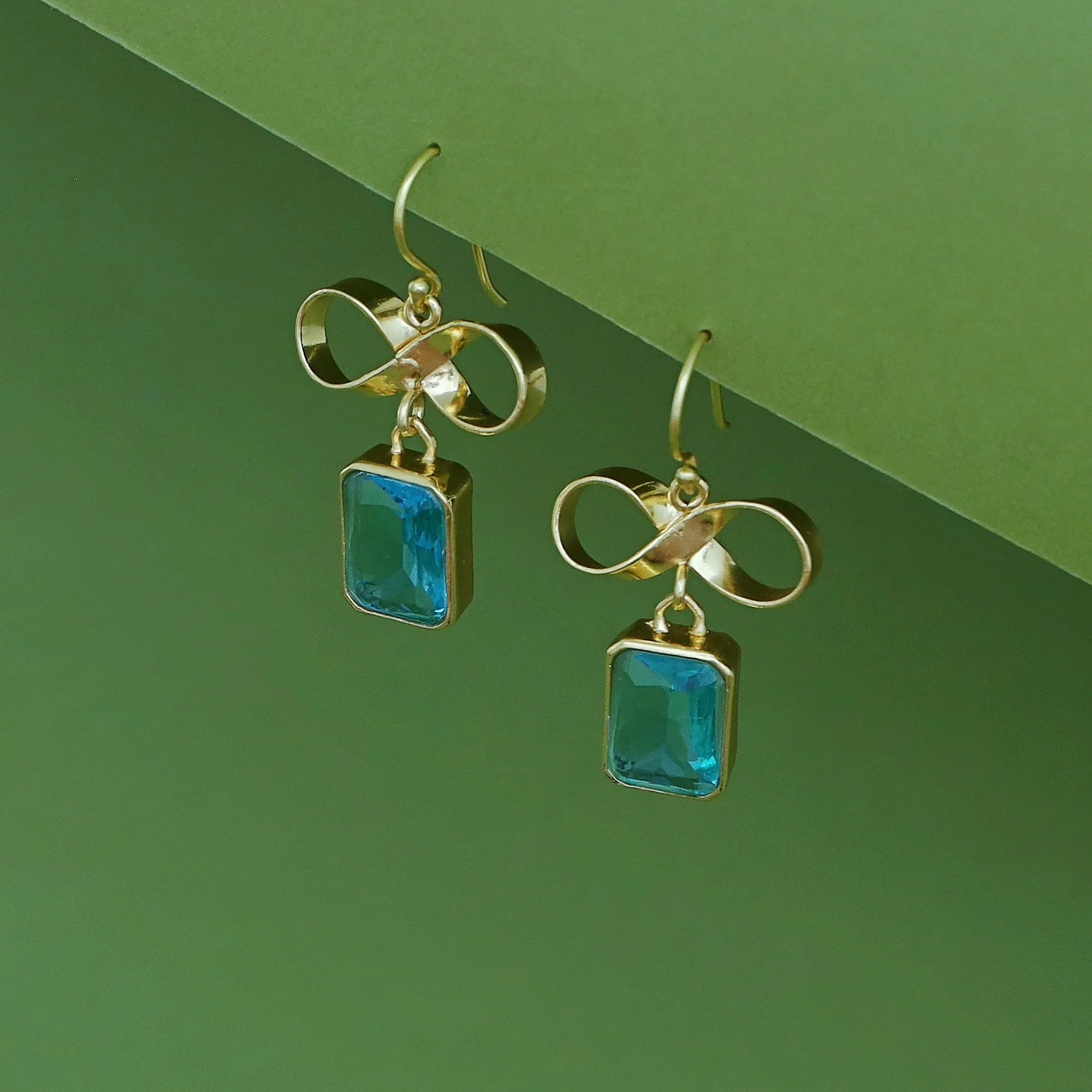 Solana Golden Infinity Rectangle Glossy Drop - Image 8