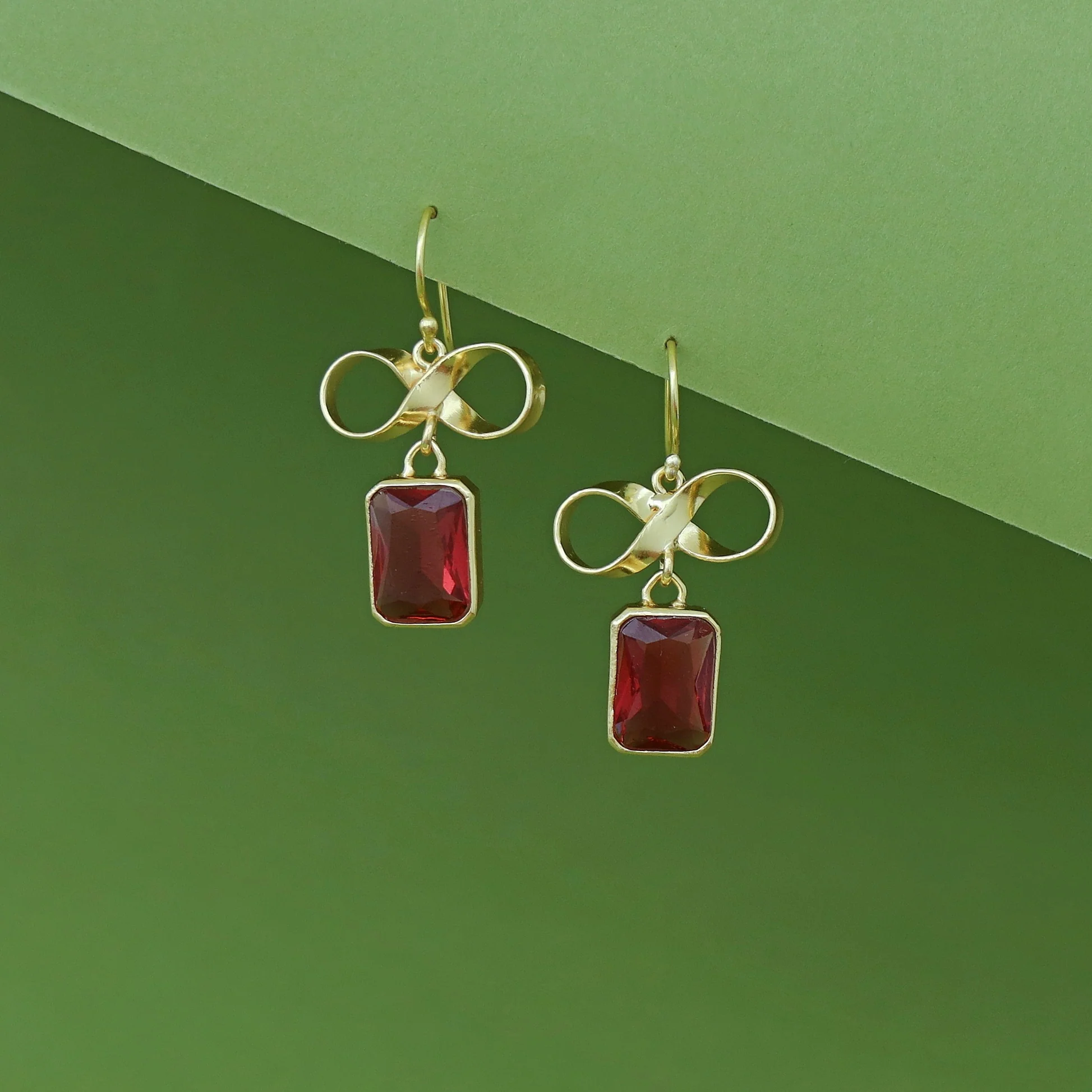 Solana Golden Infinity Rectangle Glossy Drop - Image 9