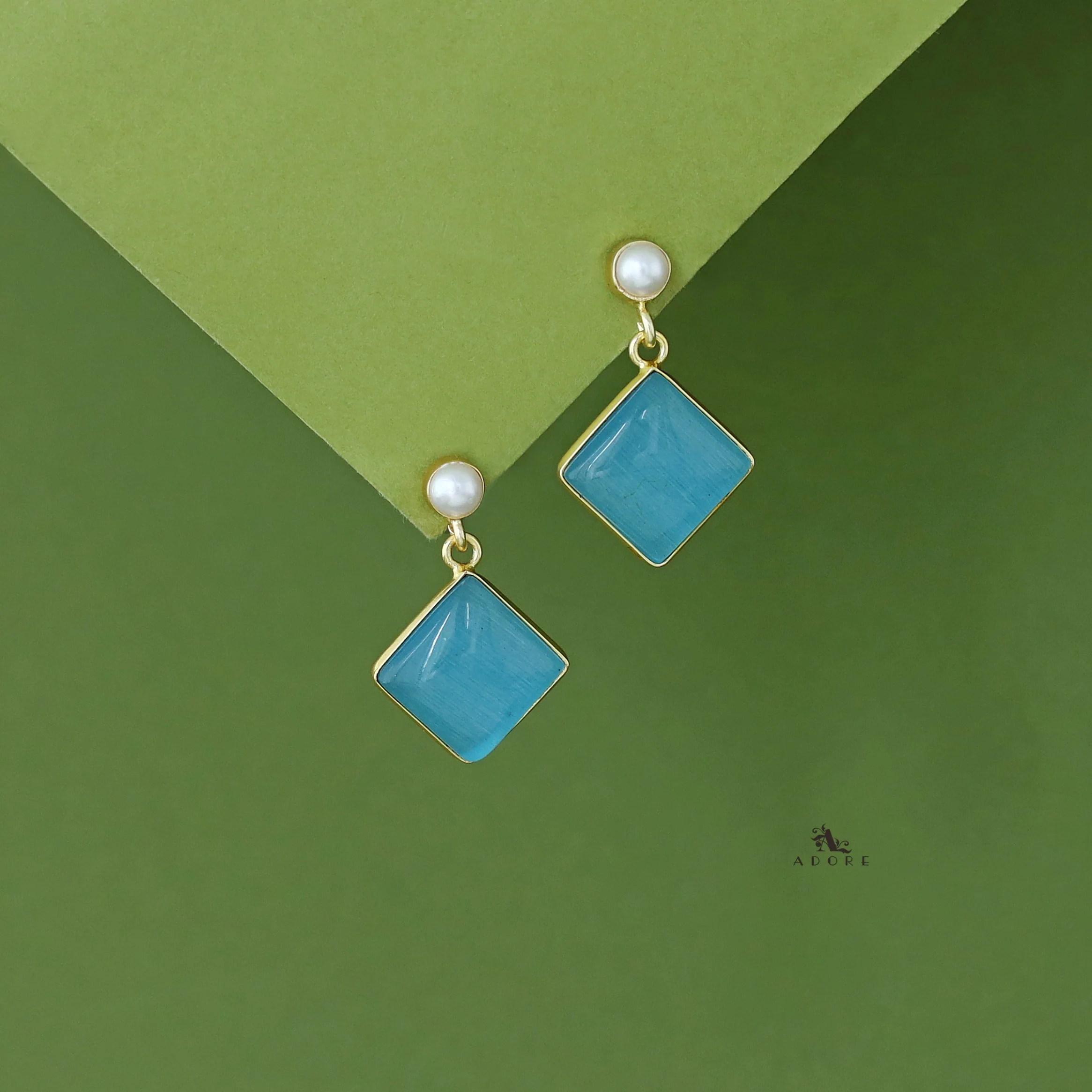 Sonia Golden Pearl Earring - Image 25