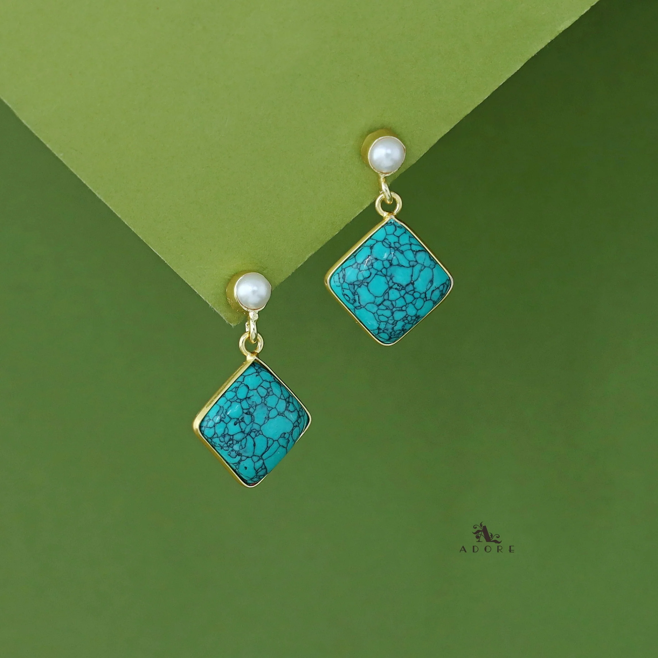Sonia Golden Pearl Earring - Image 3