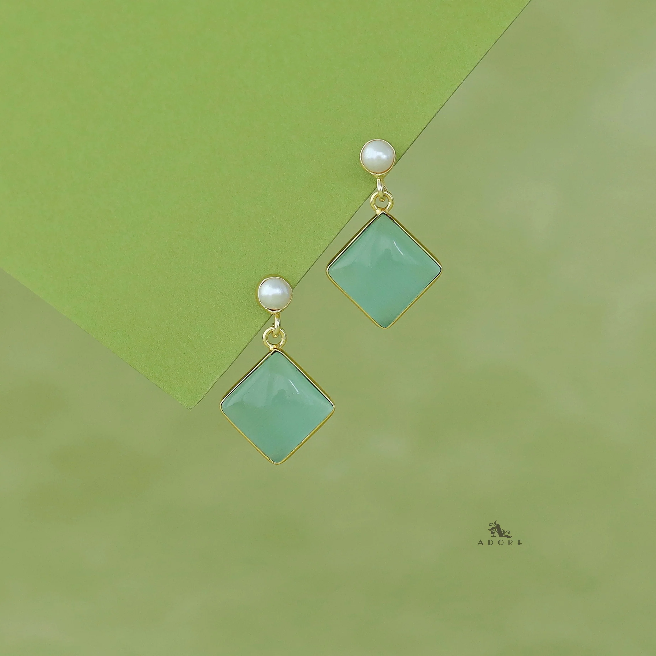 Sonia Golden Pearl Earring - Image 31