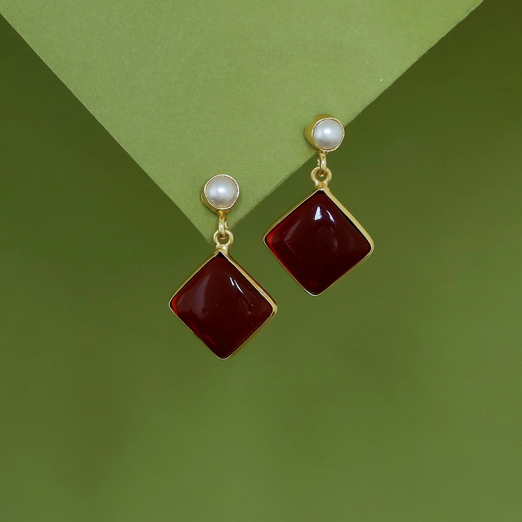 Sonia Golden Pearl Earring - Image 32