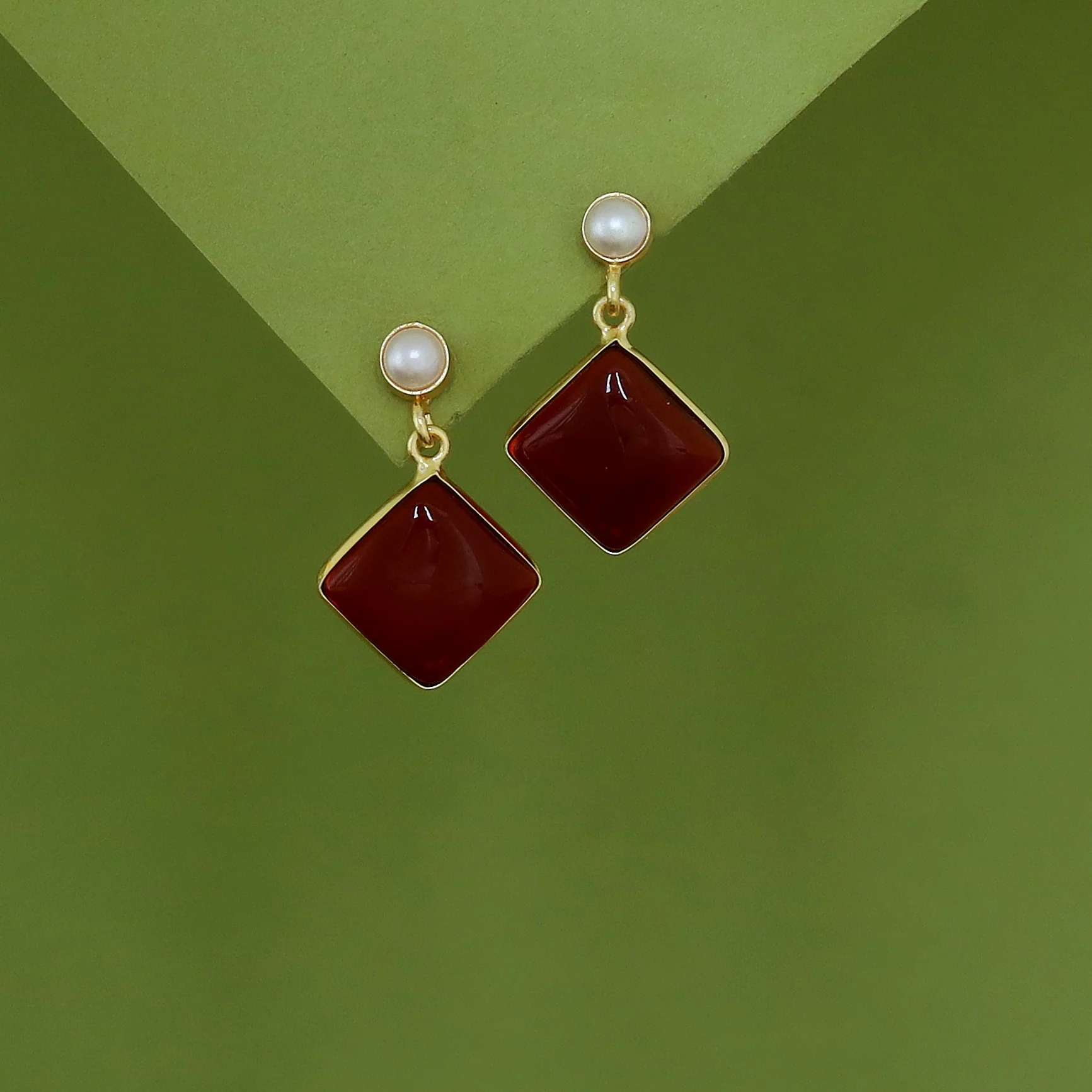 Sonia Golden Pearl Earring - Image 33