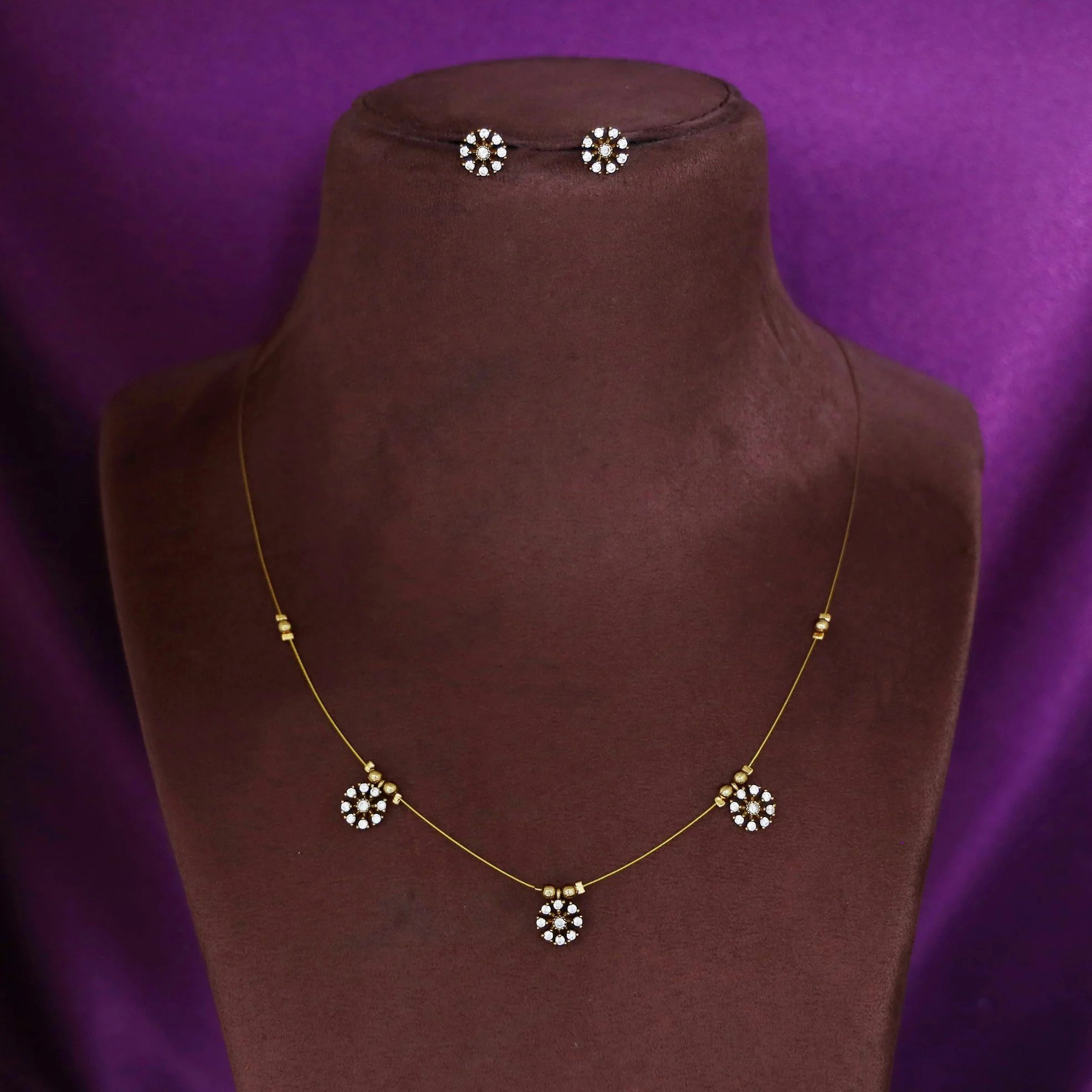 Sravana Tri Flower Golden Ball String Neckpiece With Stud - Image 3