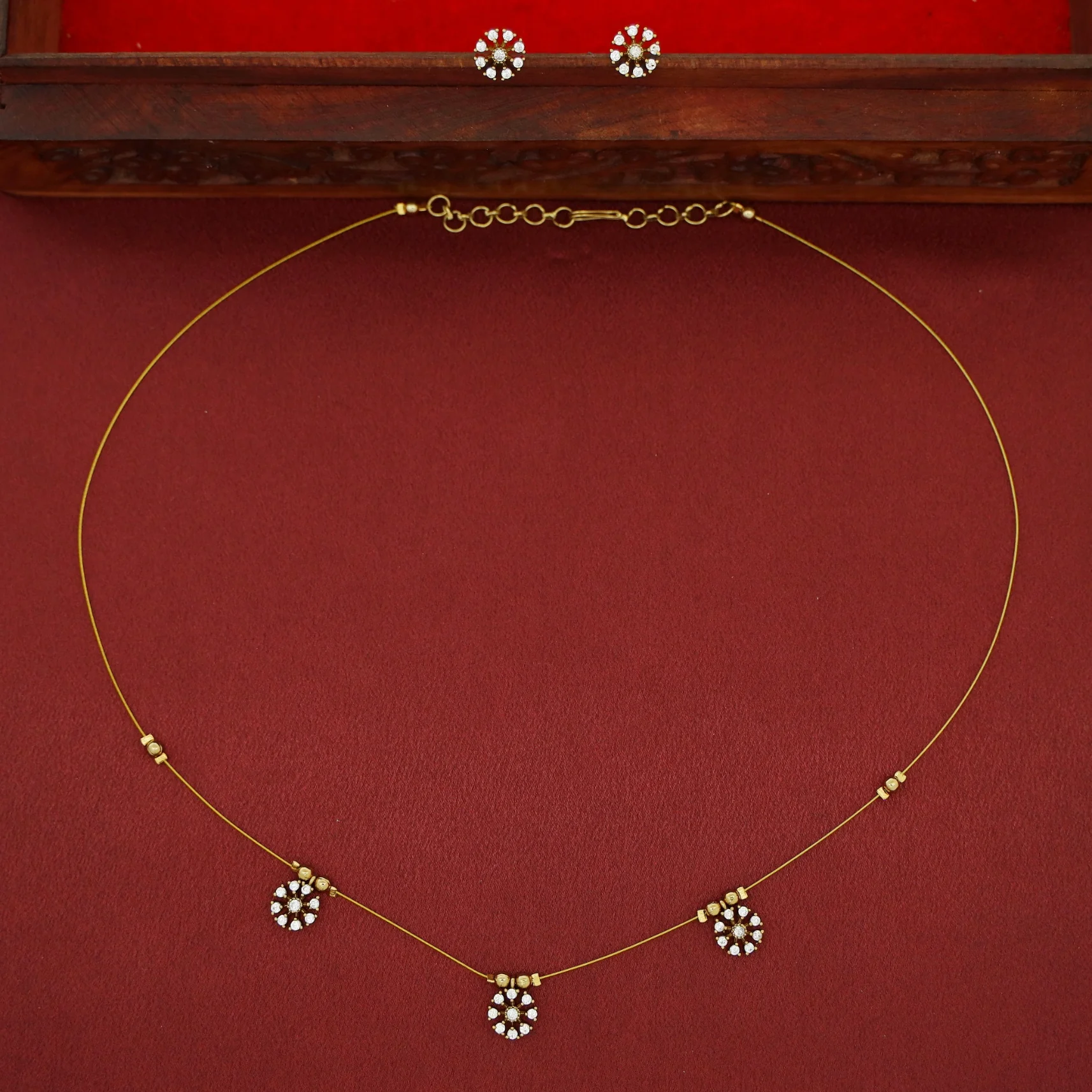 Sravana Tri Flower Golden Ball String Neckpiece With Stud - Image 5