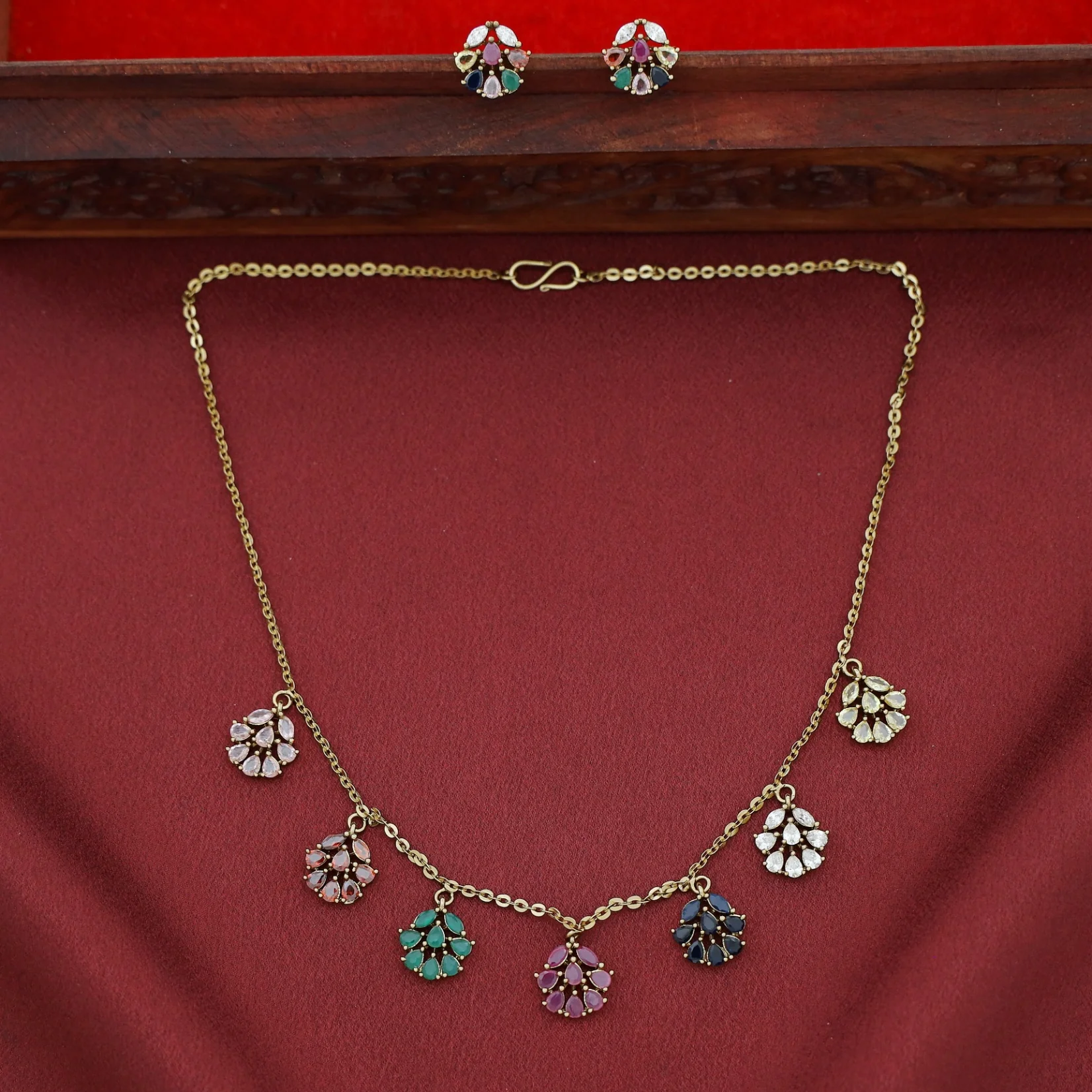 Sredha Multicolour AD Stone Neckpiece With Stud - Image 4