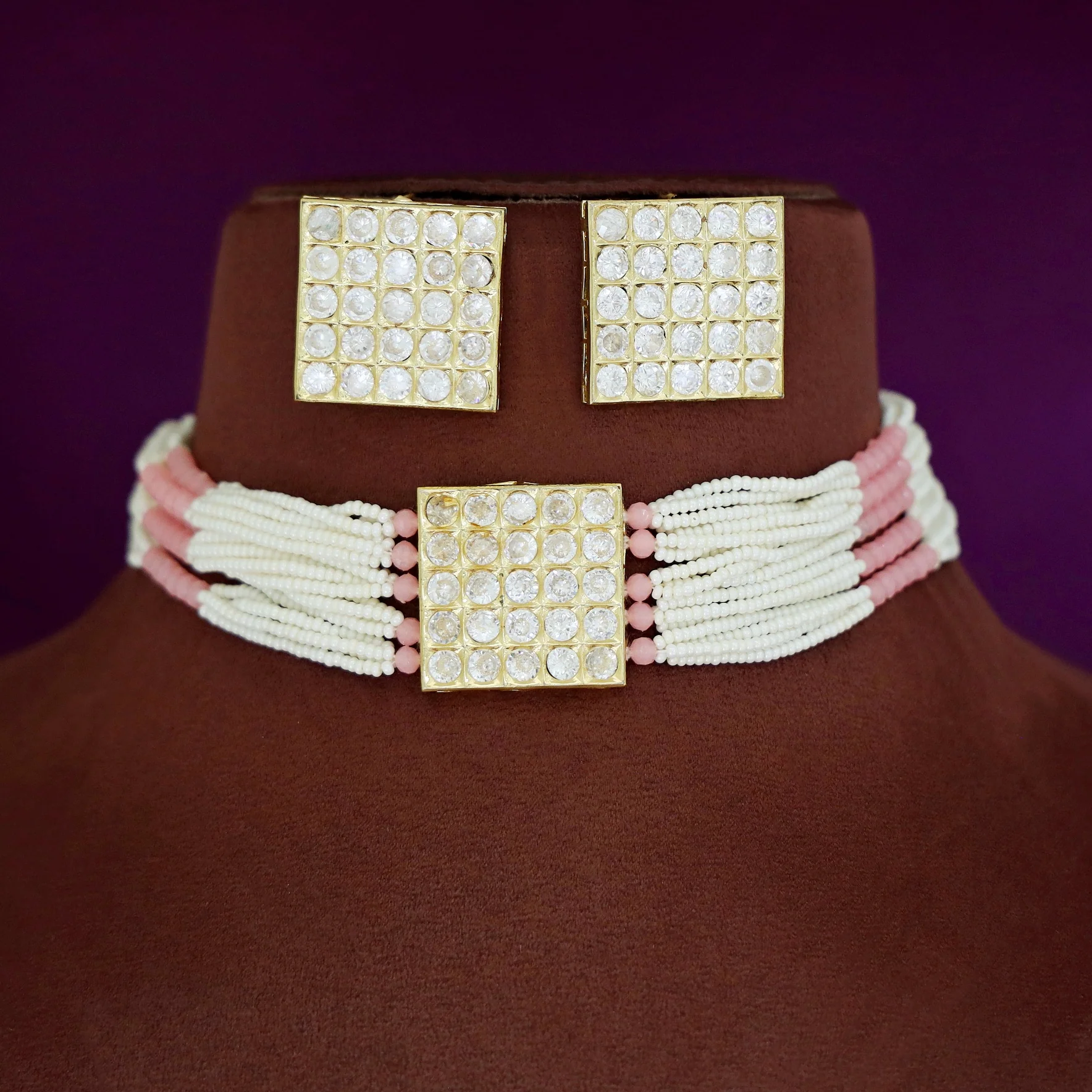 Sreebala Choker With Square Stud - Image 3