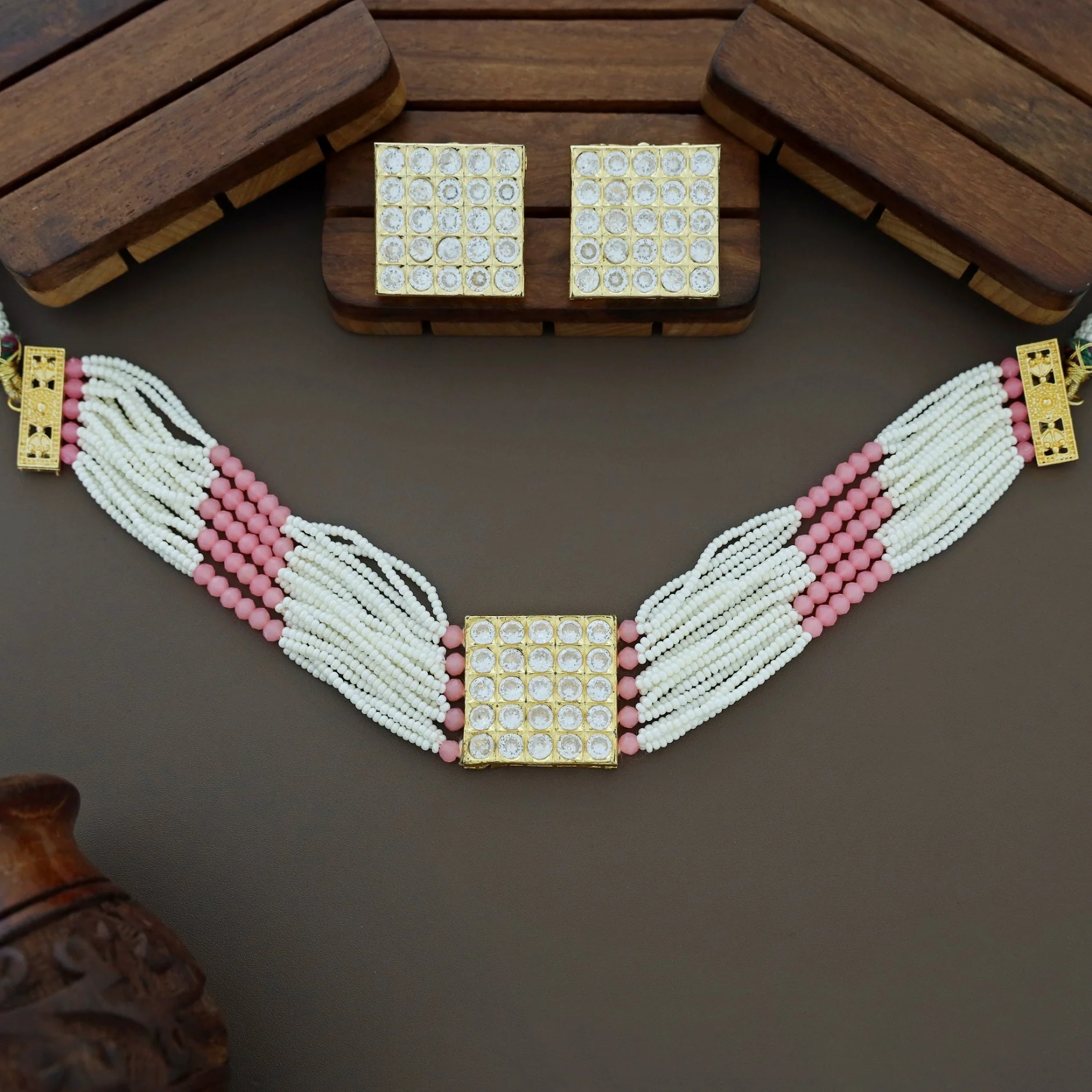 Sreebala Choker With Square Stud - Image 7