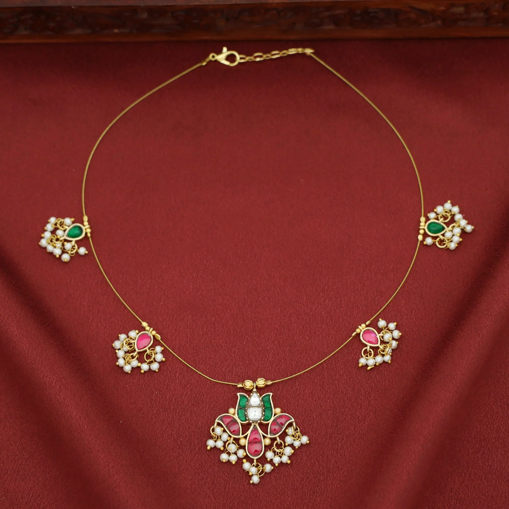 Sriansha Jadau Kundan String Neckpiece - Image 5