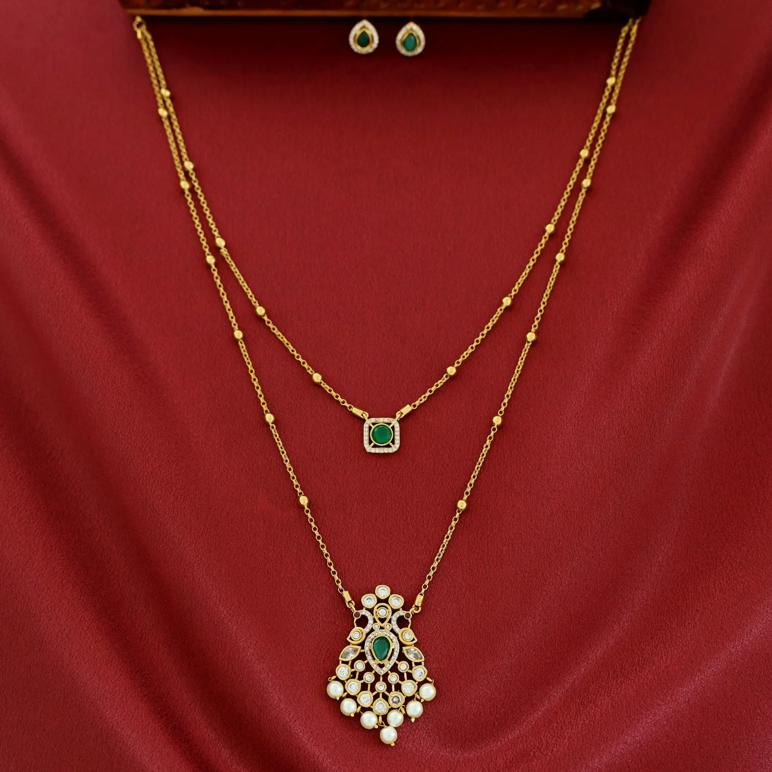 Sriddhi Two Layer Cluster Pearl Neckpiece With Earring - Image 8