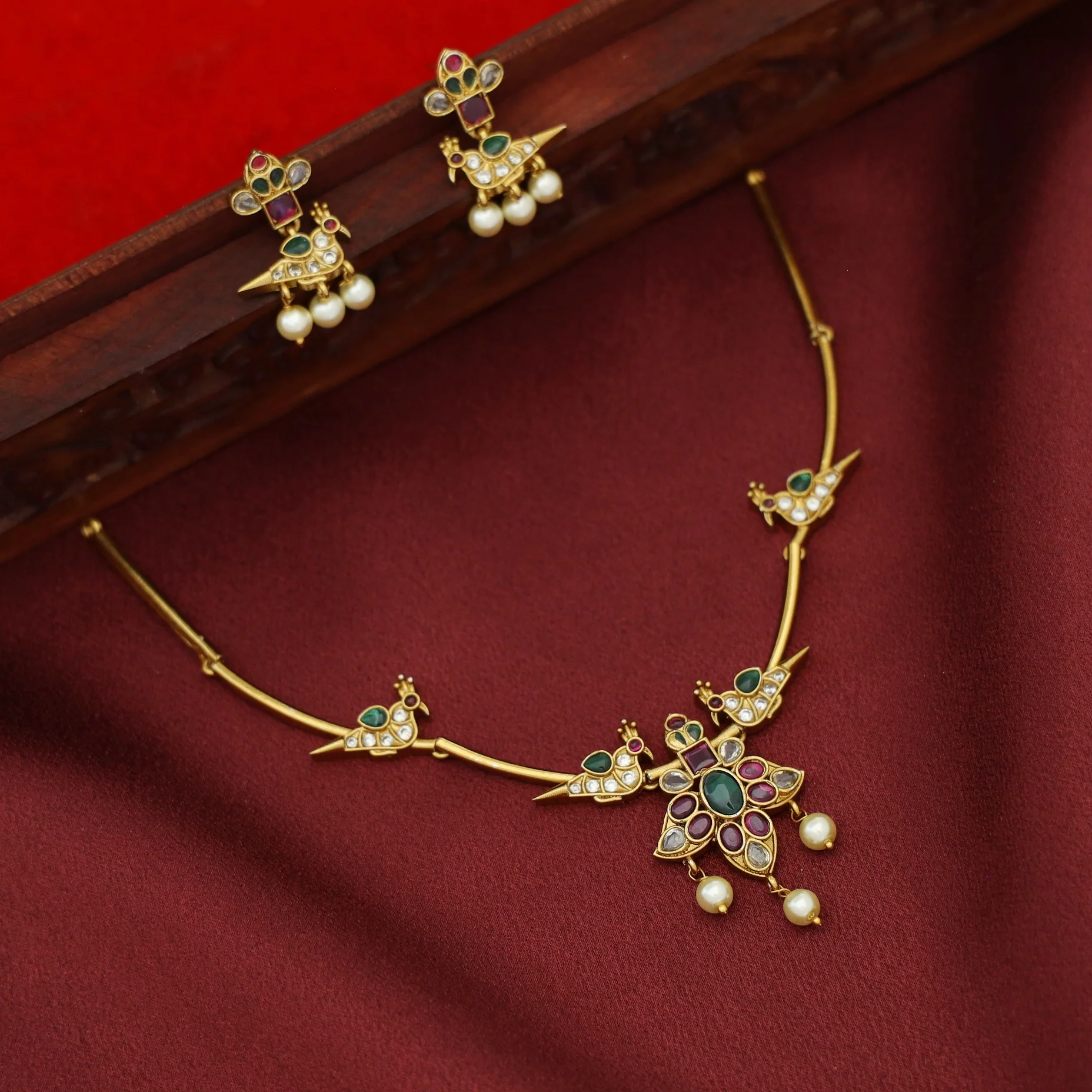 Sripadma Bird Pearl Stiff Neckpiece with Earring - Image 3