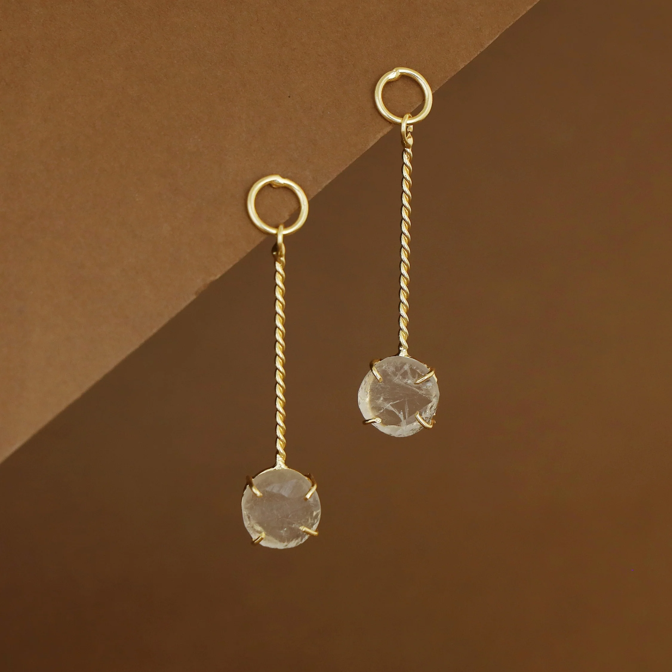 Sriya Twisted Stick Claw Raw Stone Earring - Image 3