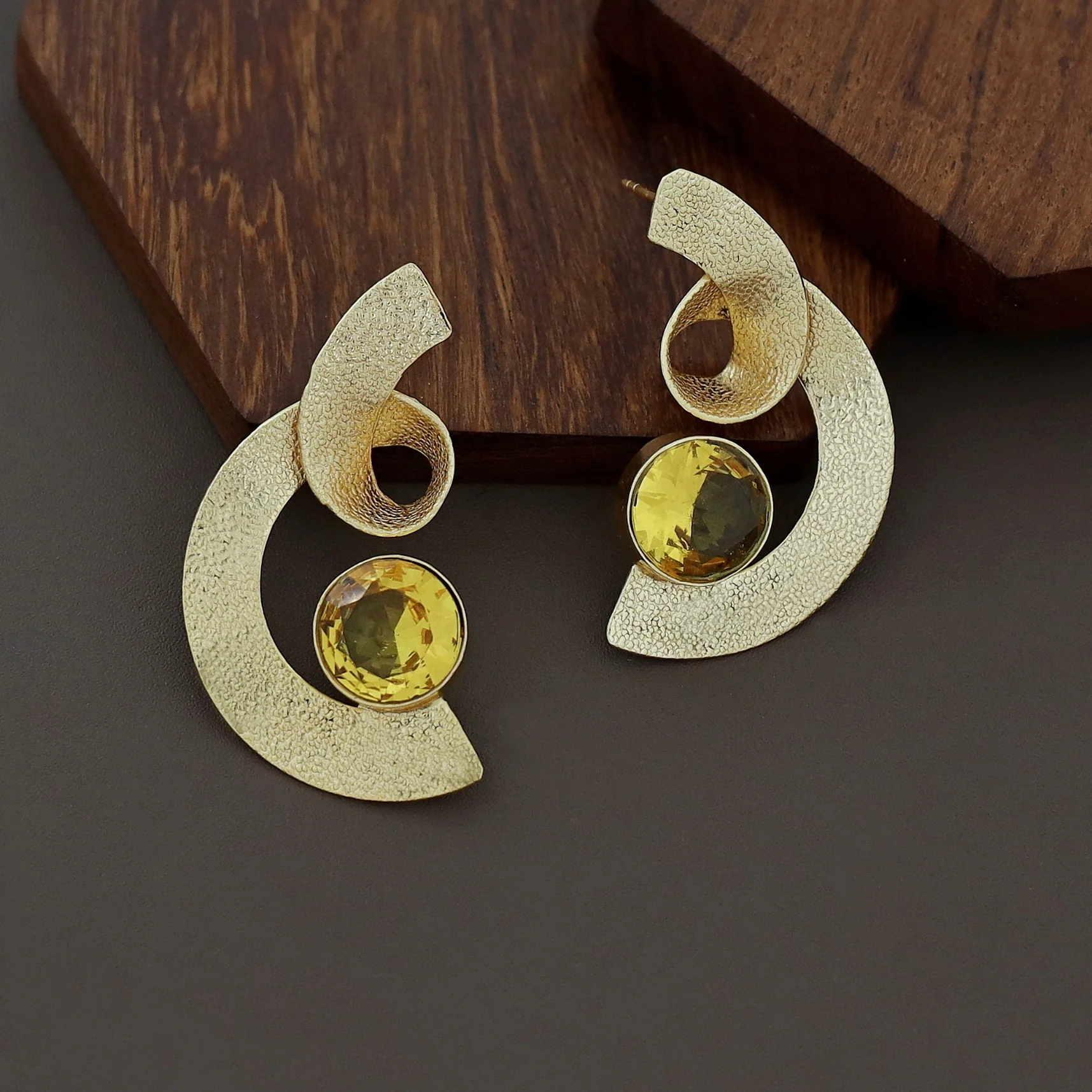 Katalina Golden Textured Glossy Stone Earring - Image 6