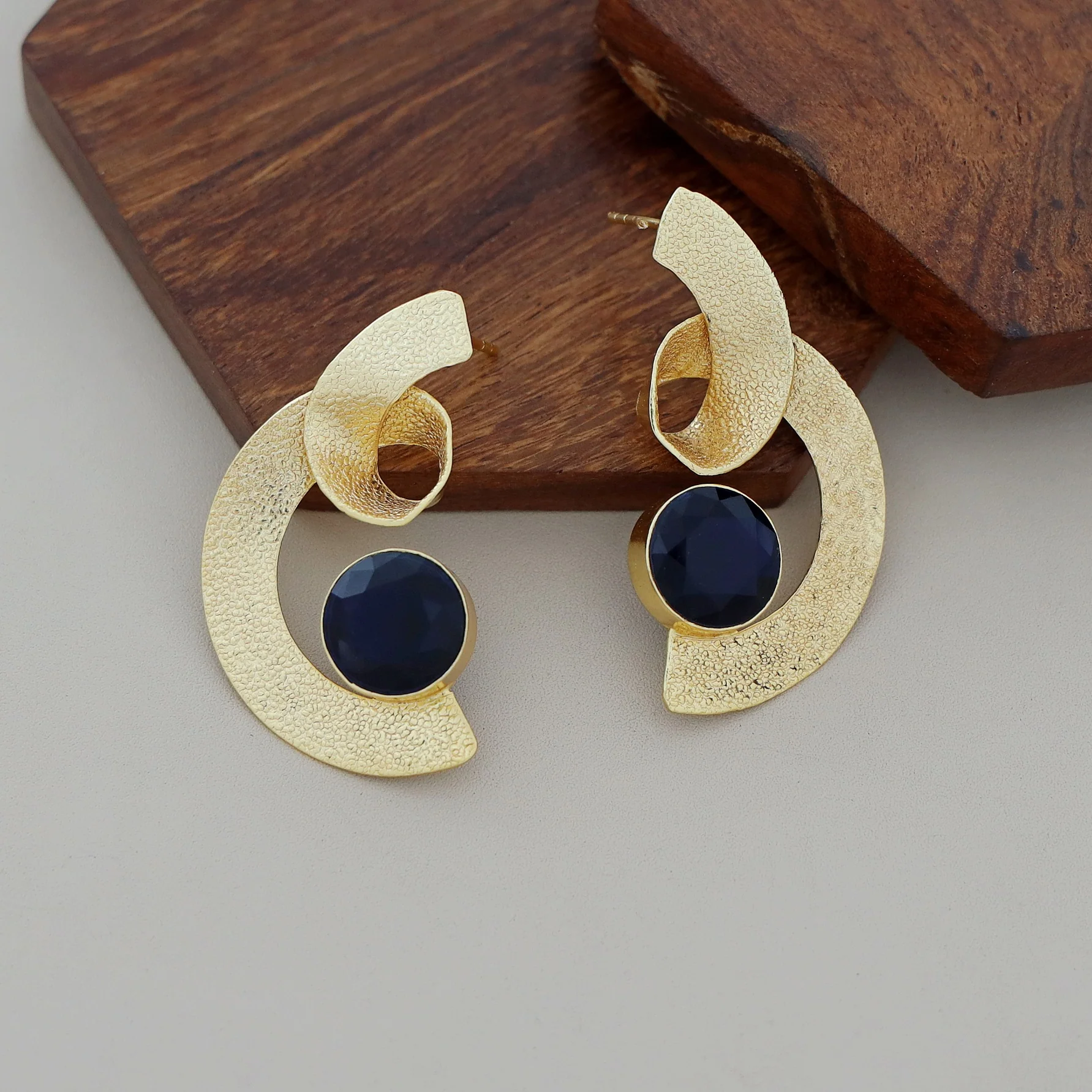 Katalina Golden Textured Glossy Stone Earring - Image 7
