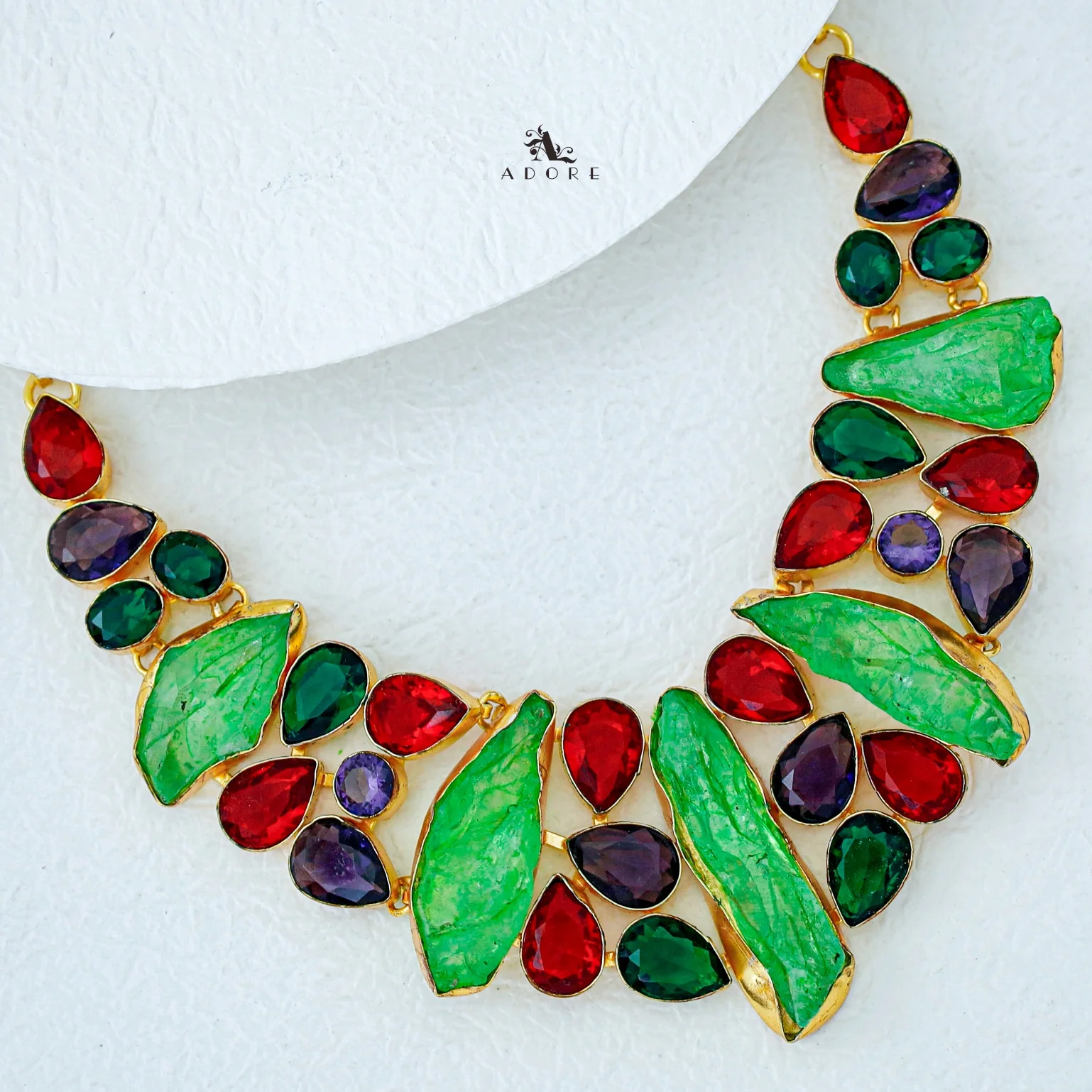 Stiana Eiza Neckpiece - Image 3