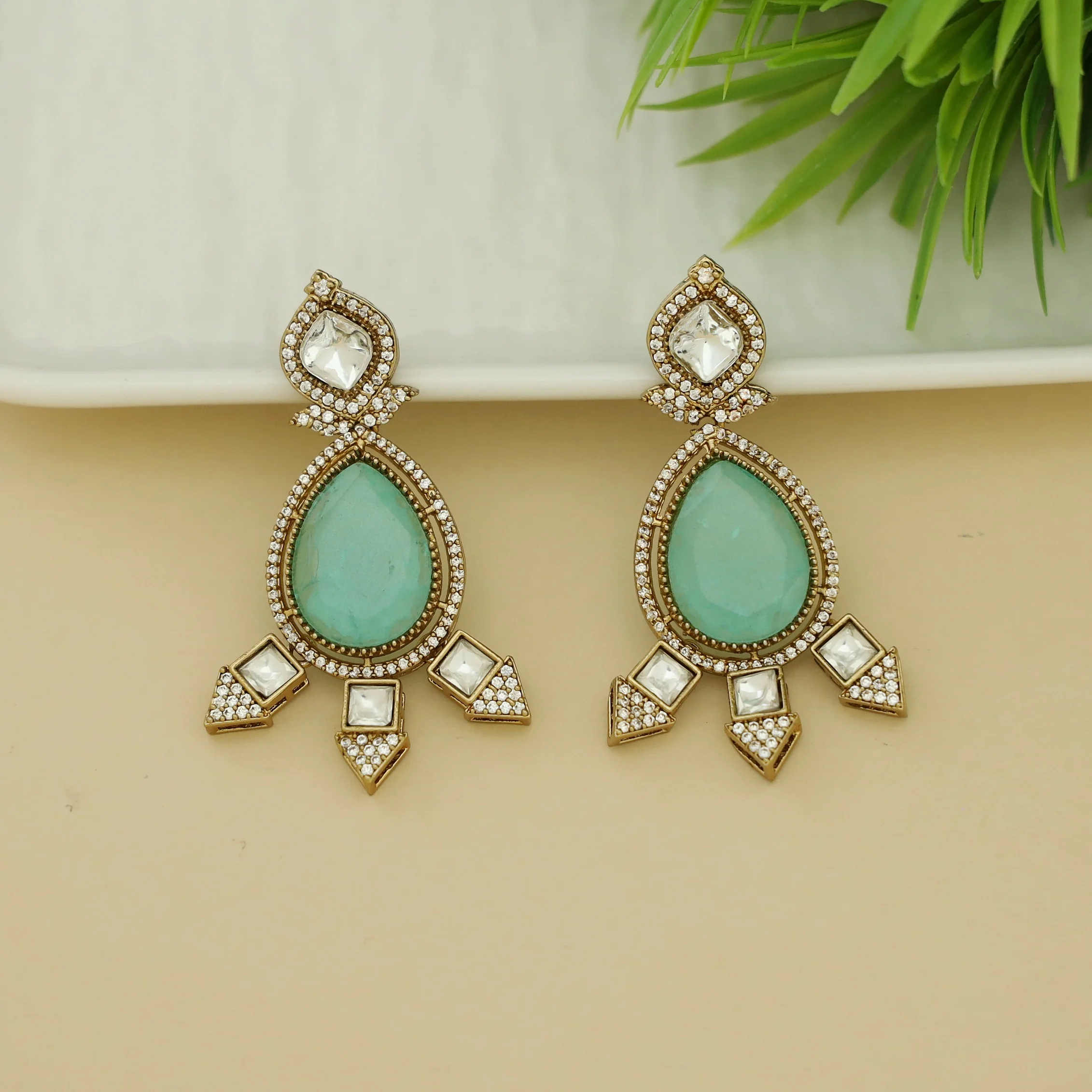 Sudha Drop Glossy Stone Kundan Earring - Image 10