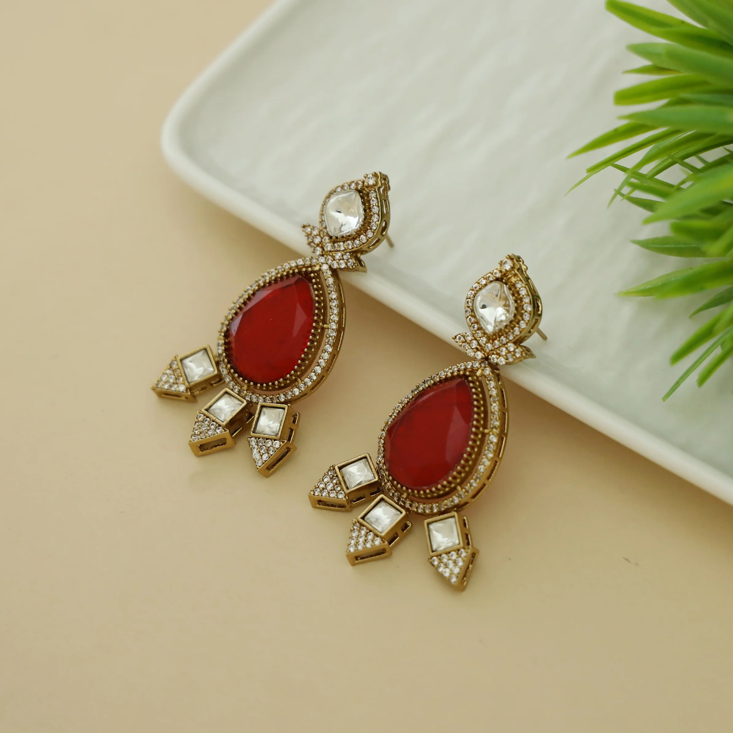 Sudha Drop Glossy Stone Kundan Earring - Image 2