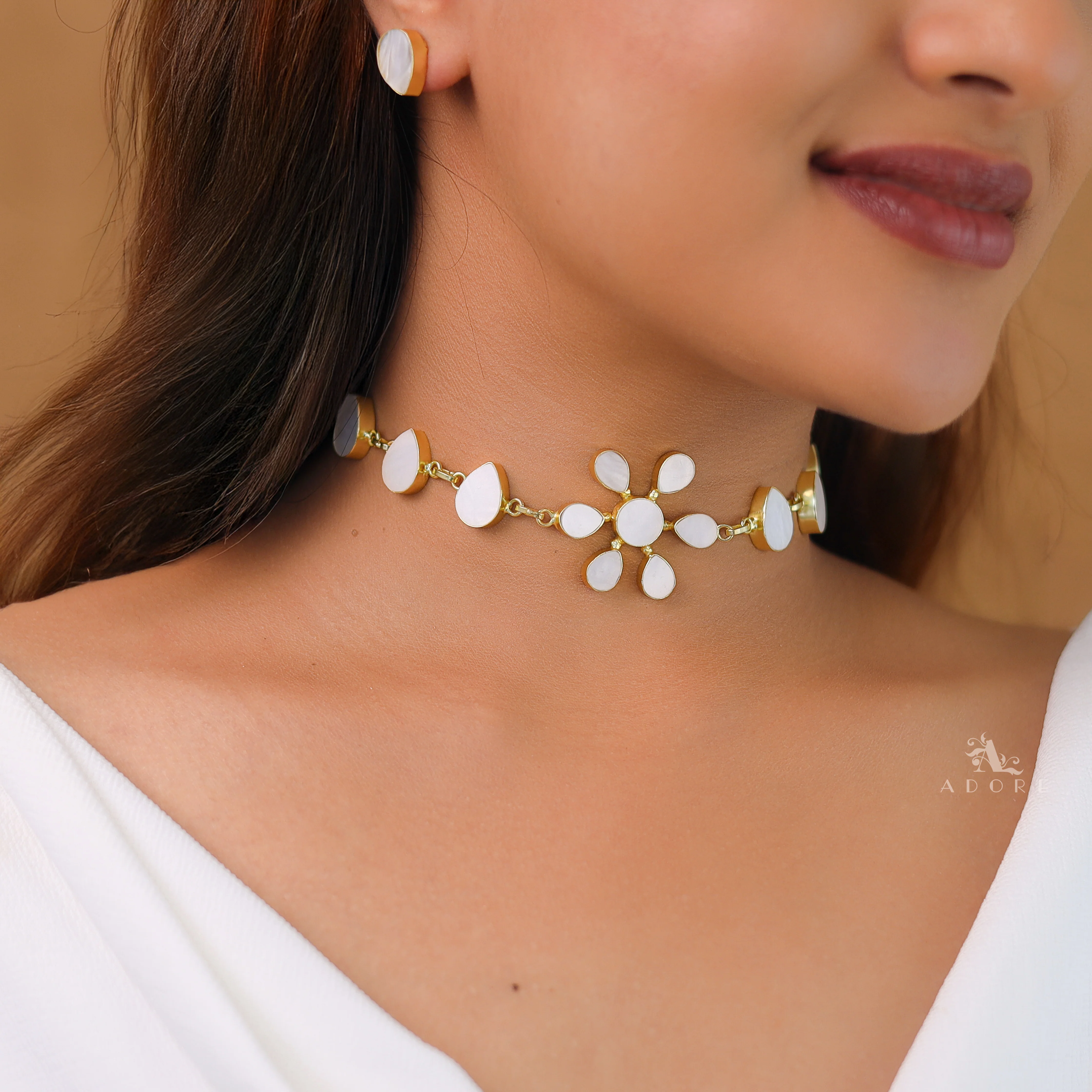Suganya Mop Choker With Stud - Image 2