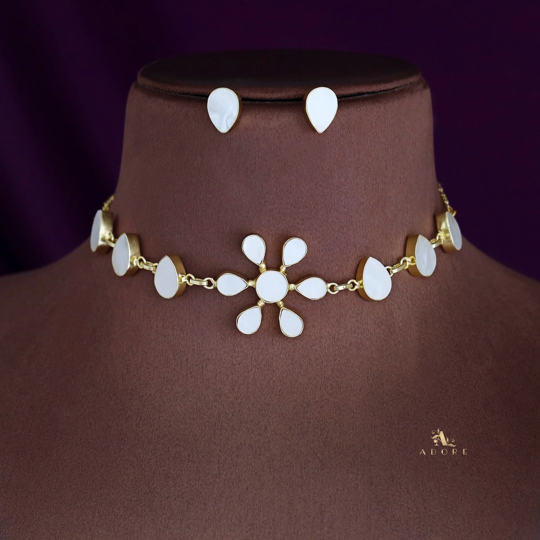 Suganya Mop Choker With Stud - Image 3