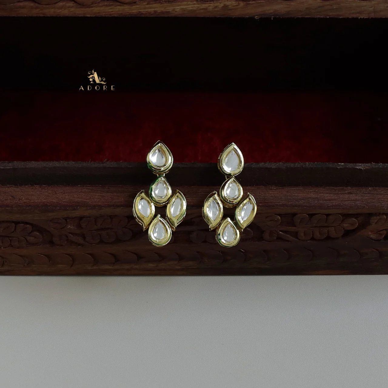Sukriti Onyx Kundan  Neckpiece With Earring - Image 6