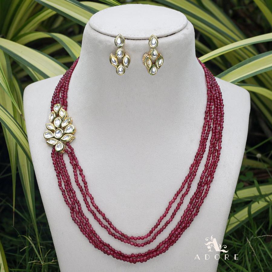 Sukriti Onyx Kundan  Neckpiece With Earring - Image 7
