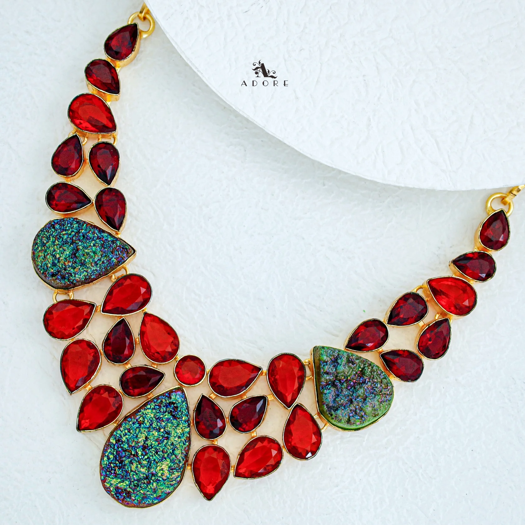 Sunaina Glow Neckpiece - Image 3