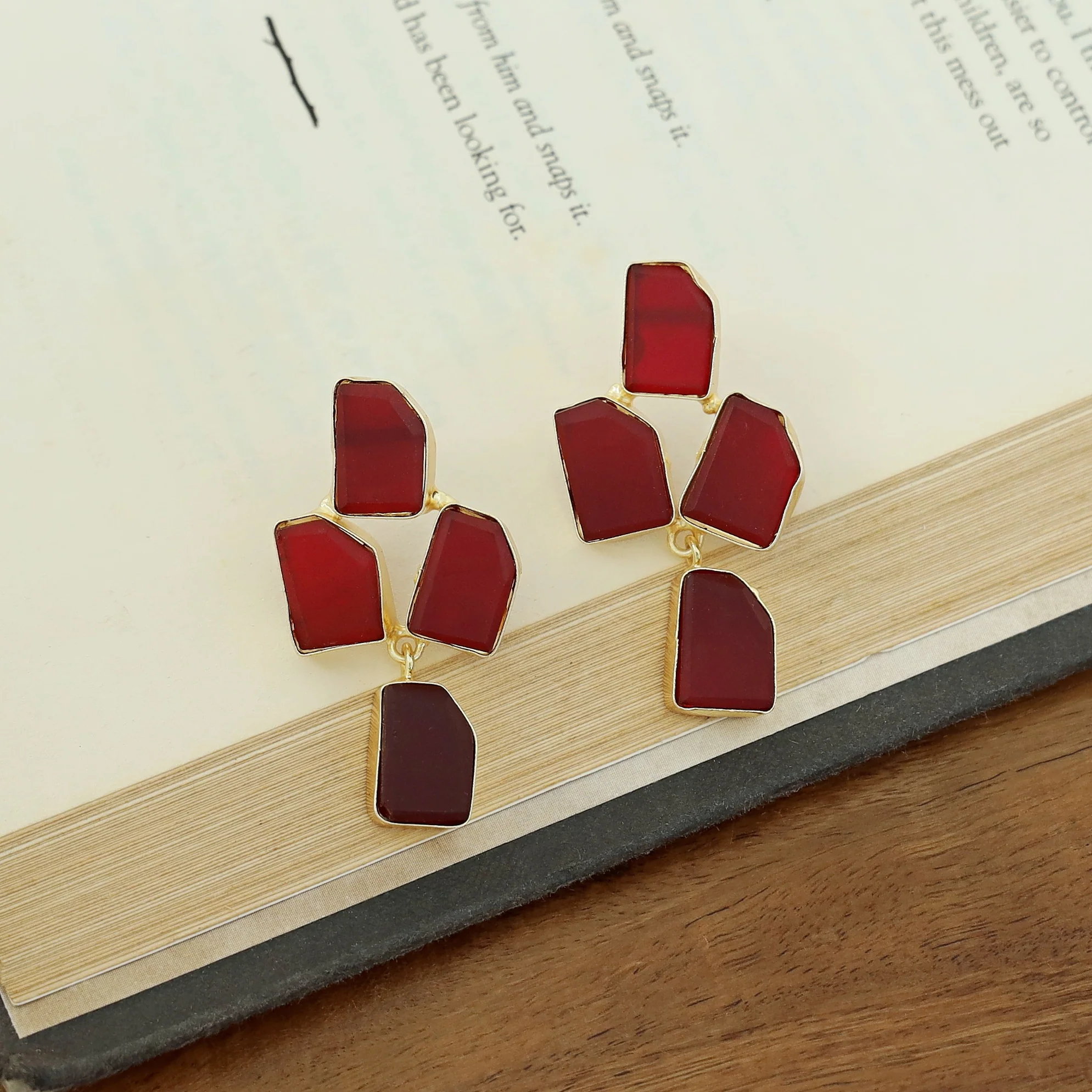 Suzy Golden Tetra Raw Stone Earring - Image 2