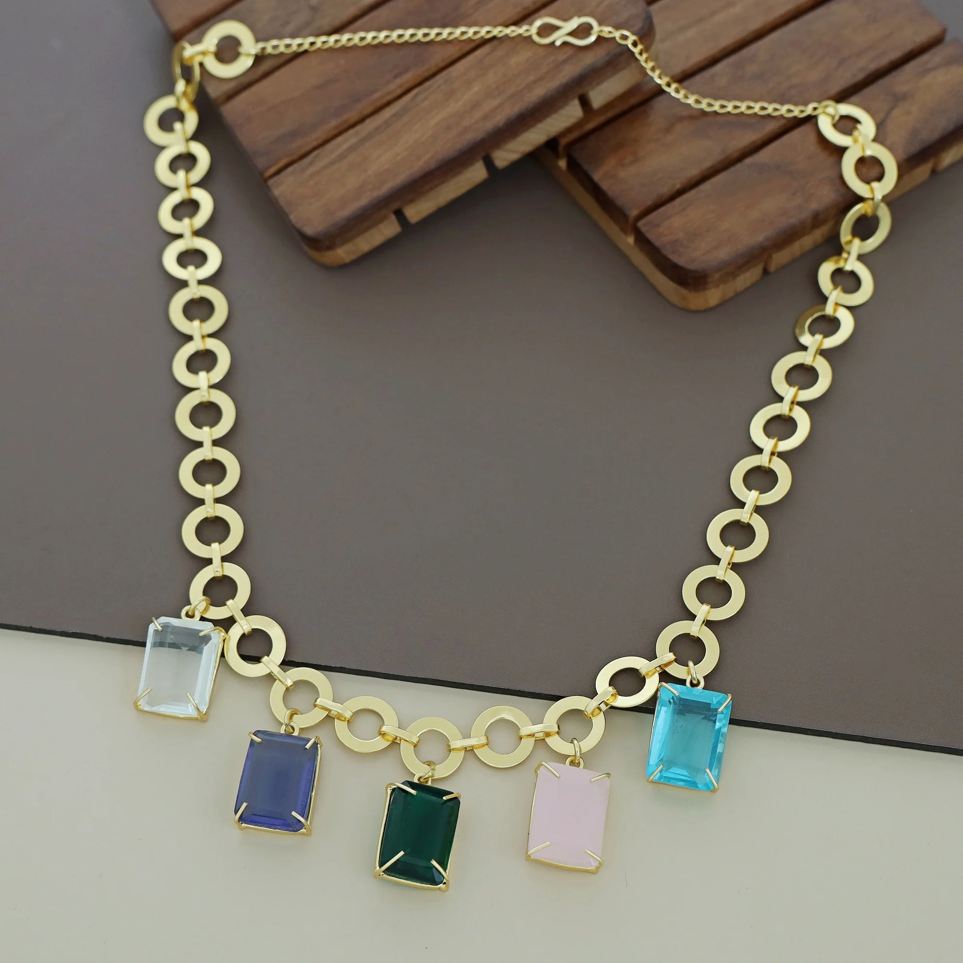 Taahira Golden Circle Rectangle Glossy Neckpiece - Image 10