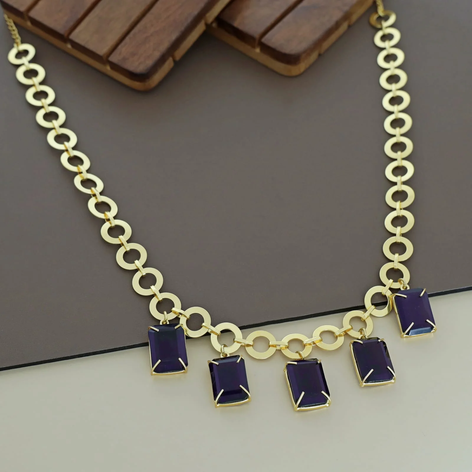Taahira Golden Circle Rectangle Glossy Neckpiece - Image 13