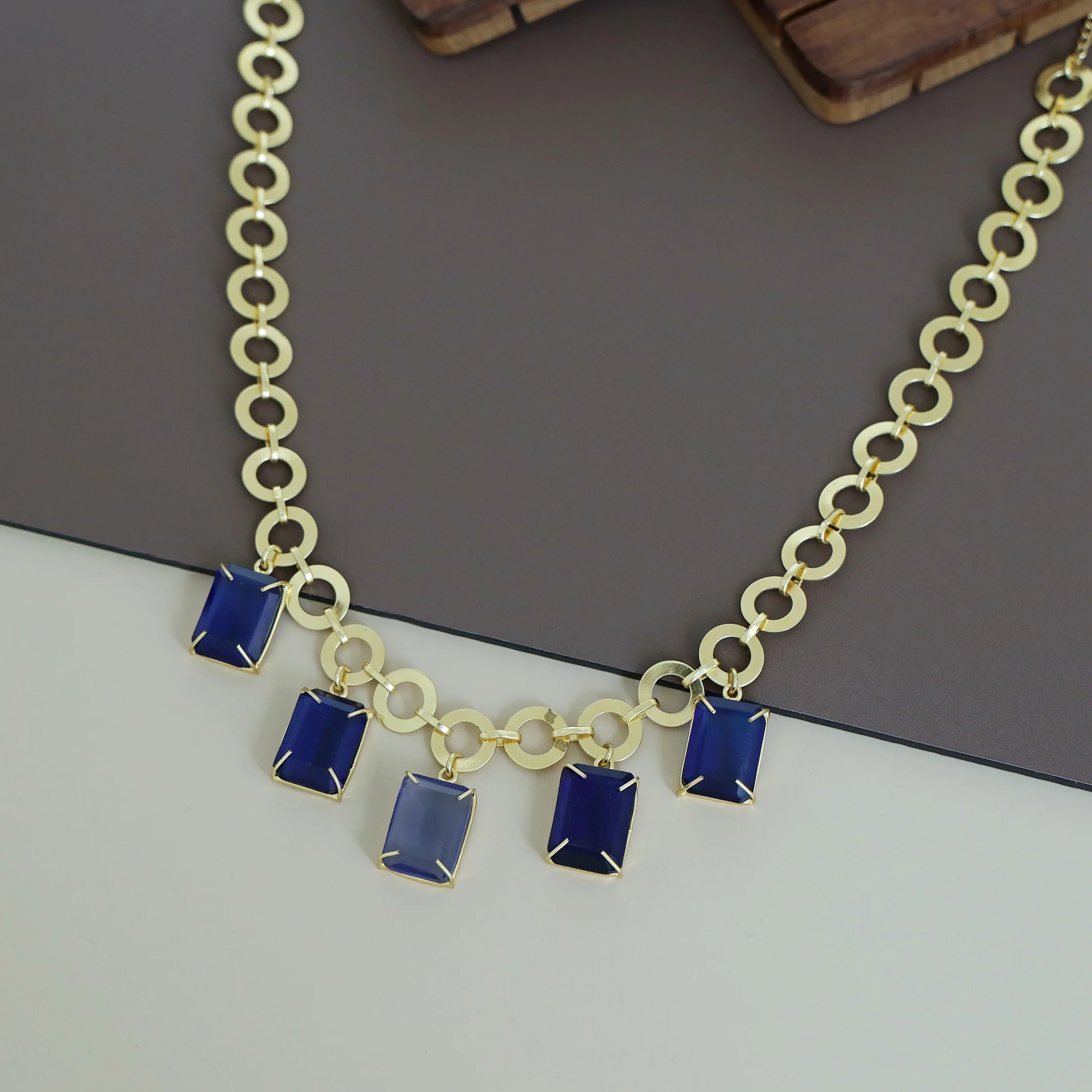 Taahira Golden Circle Rectangle Glossy Neckpiece - Image 15