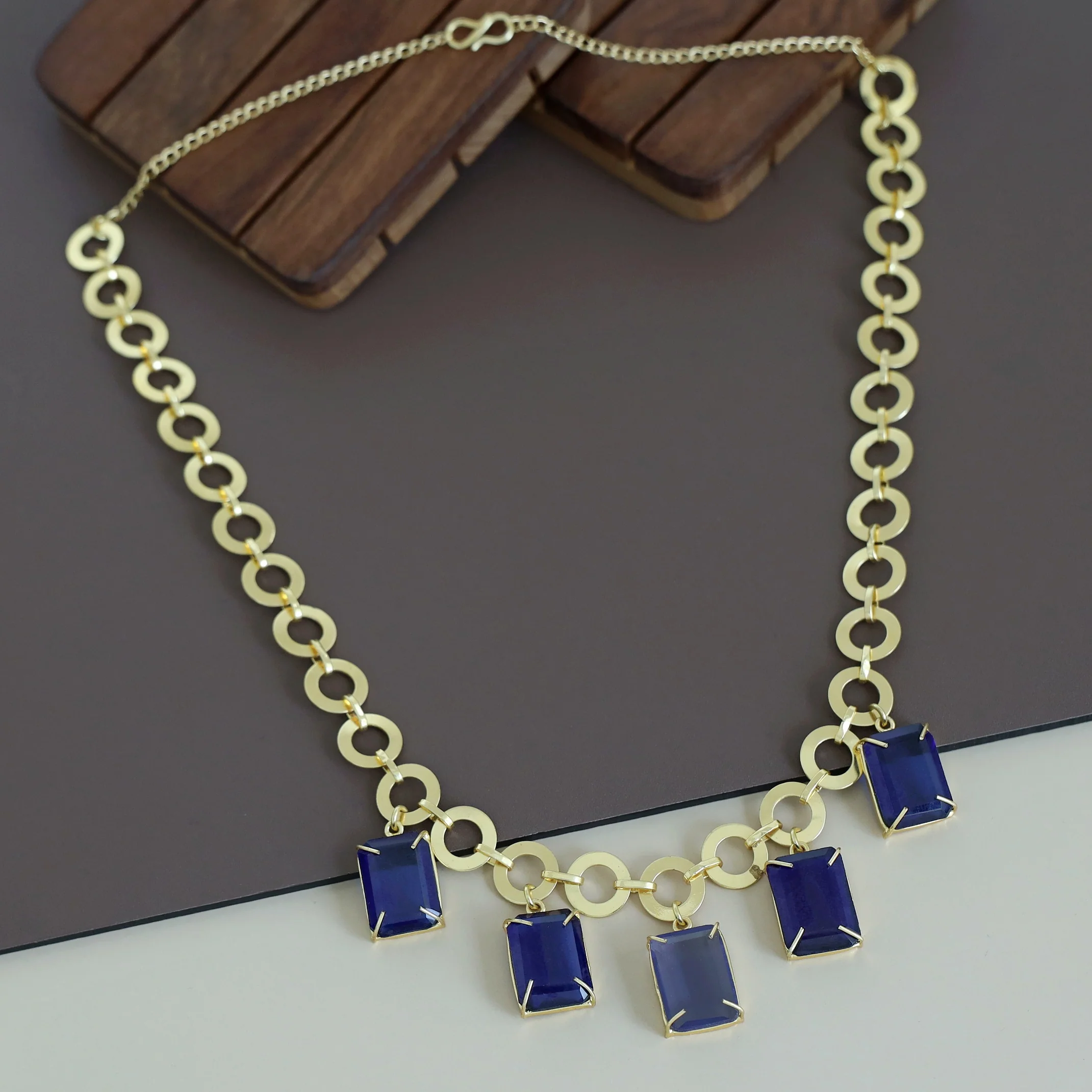 Taahira Golden Circle Rectangle Glossy Neckpiece - Image 16