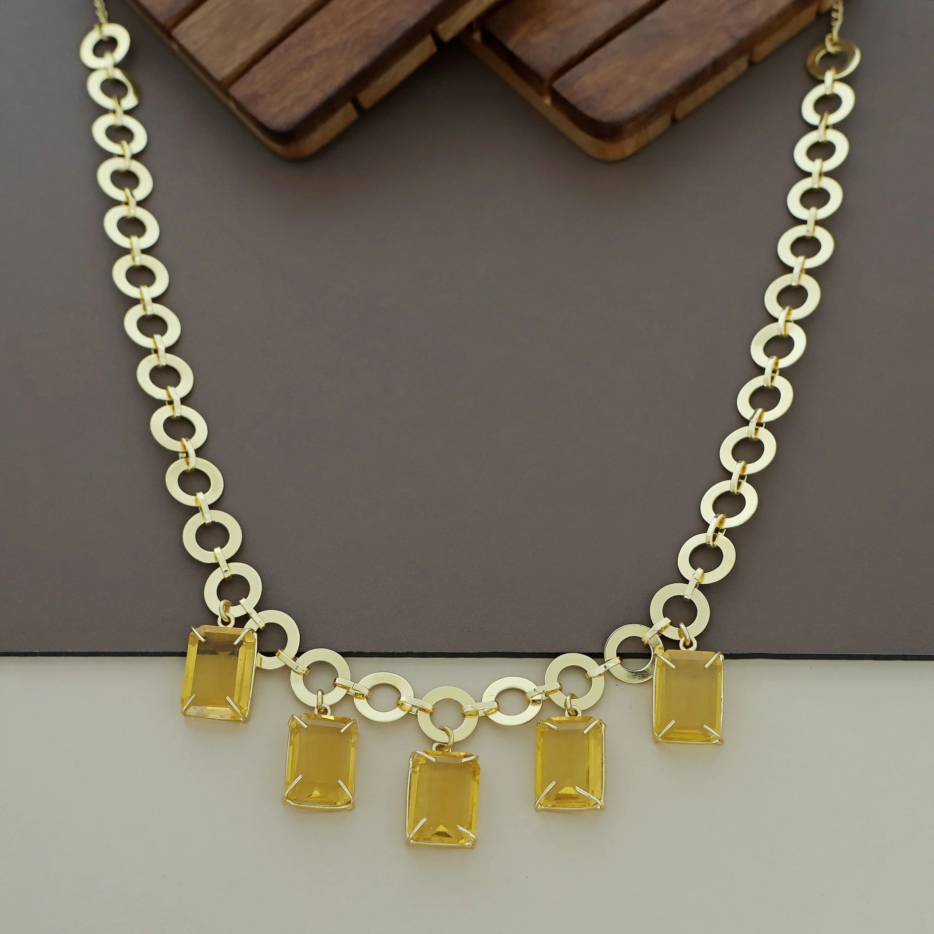 Taahira Golden Circle Rectangle Glossy Neckpiece - Image 8