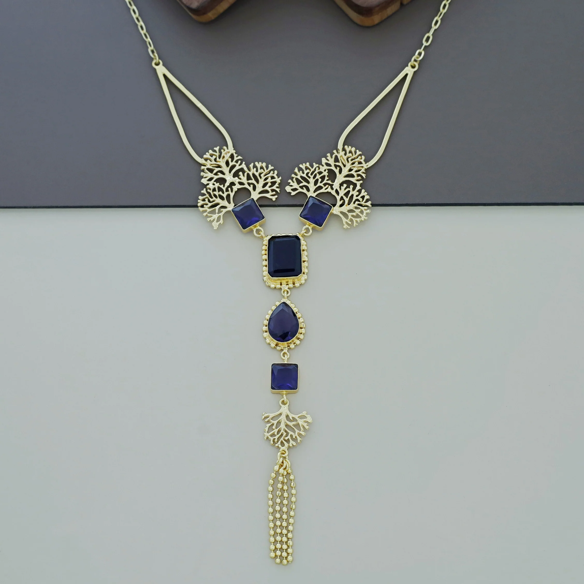 Tacey Filgree Glossy Stone Neckpiece - Image 10