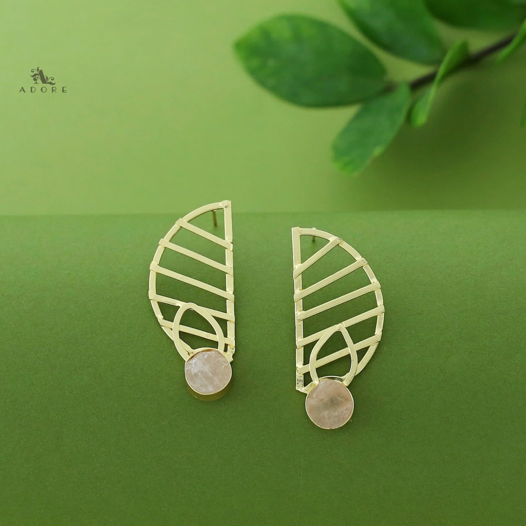 Takshvi Golden Raw Stone Earring - Image 15
