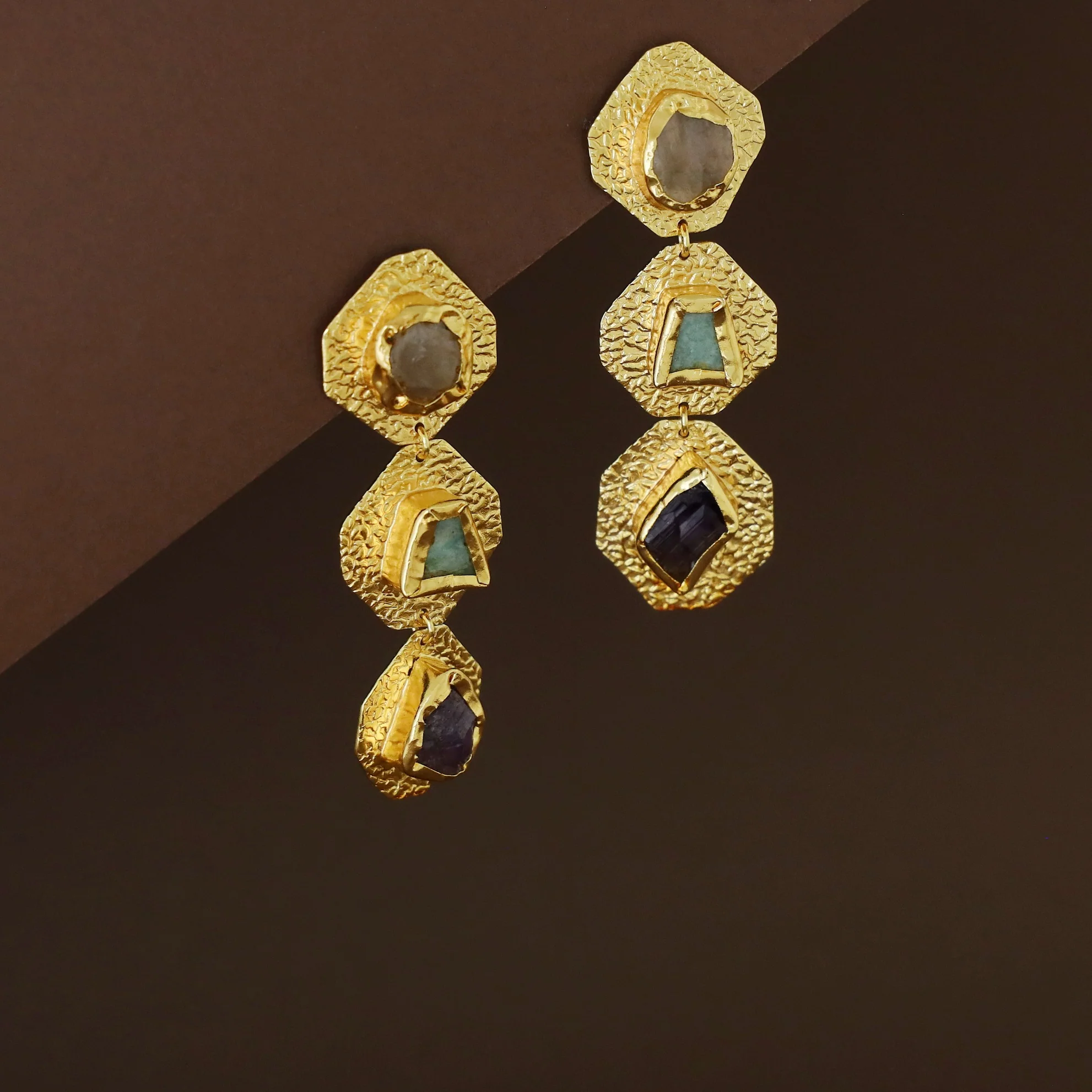 Talya Golden Textured Tri Raw Stone Earring - Image 2