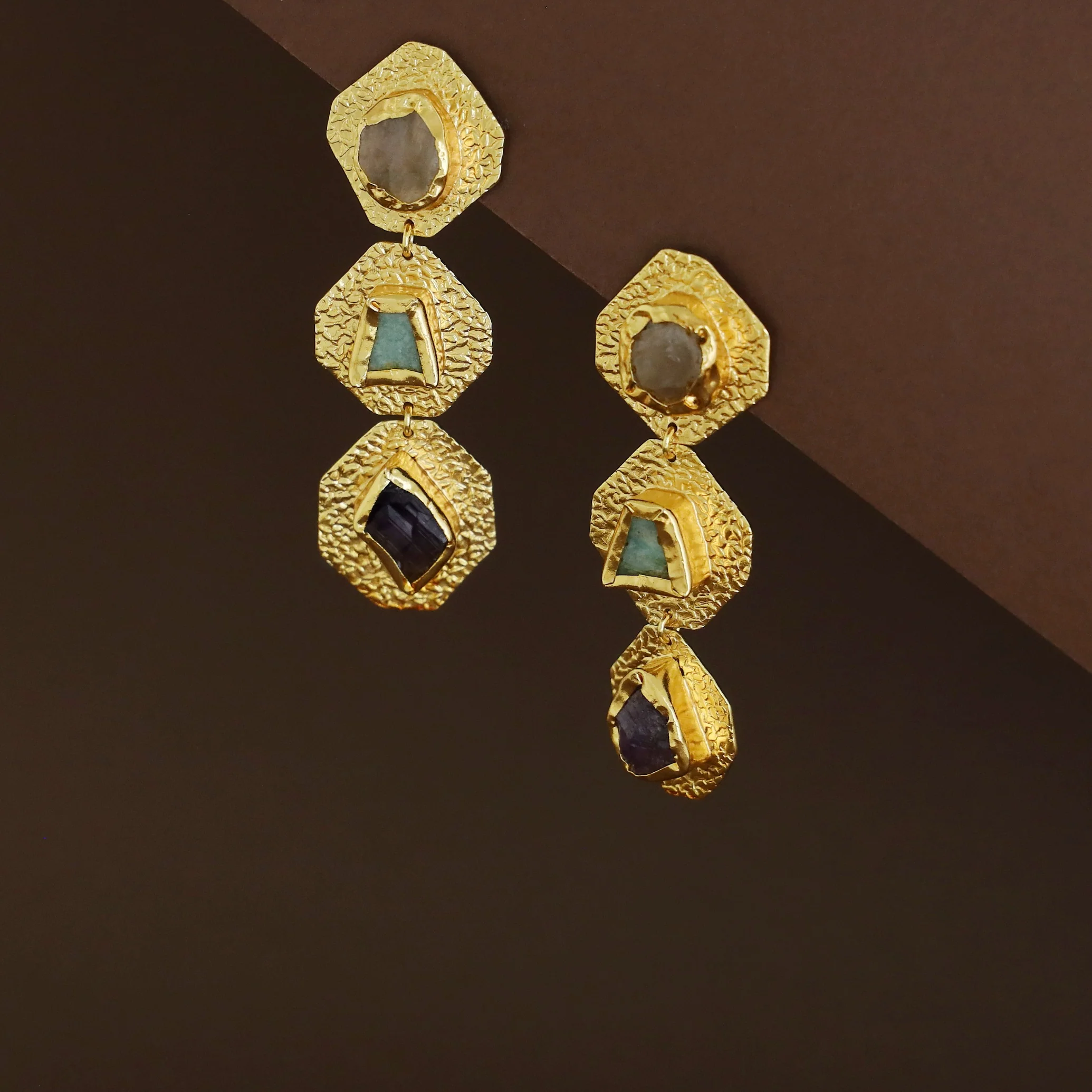 Talya Golden Textured Tri Raw Stone Earring - Image 3