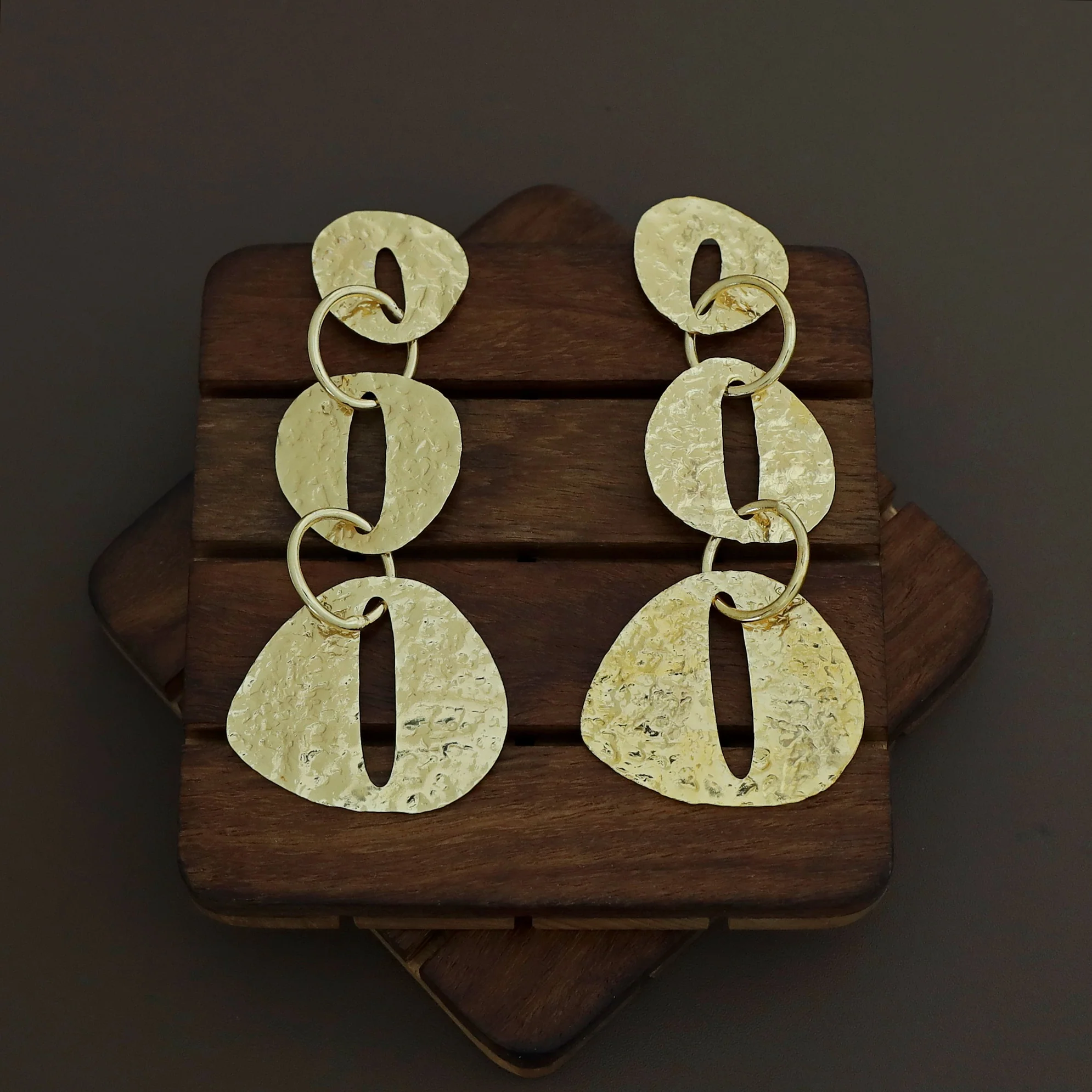 Tamia Textured Long Earring - Image 2