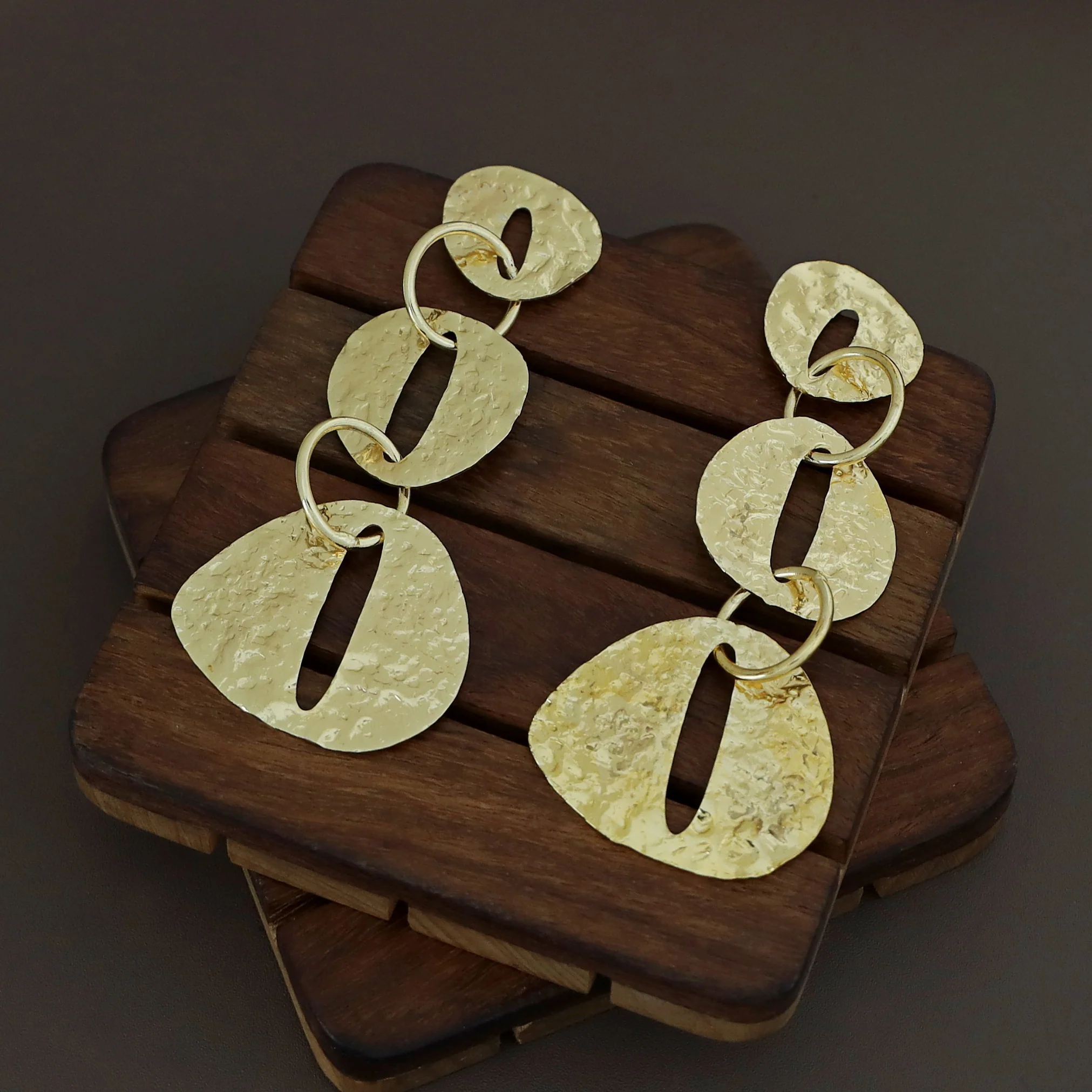 Tamia Textured Long Earring - Image 3
