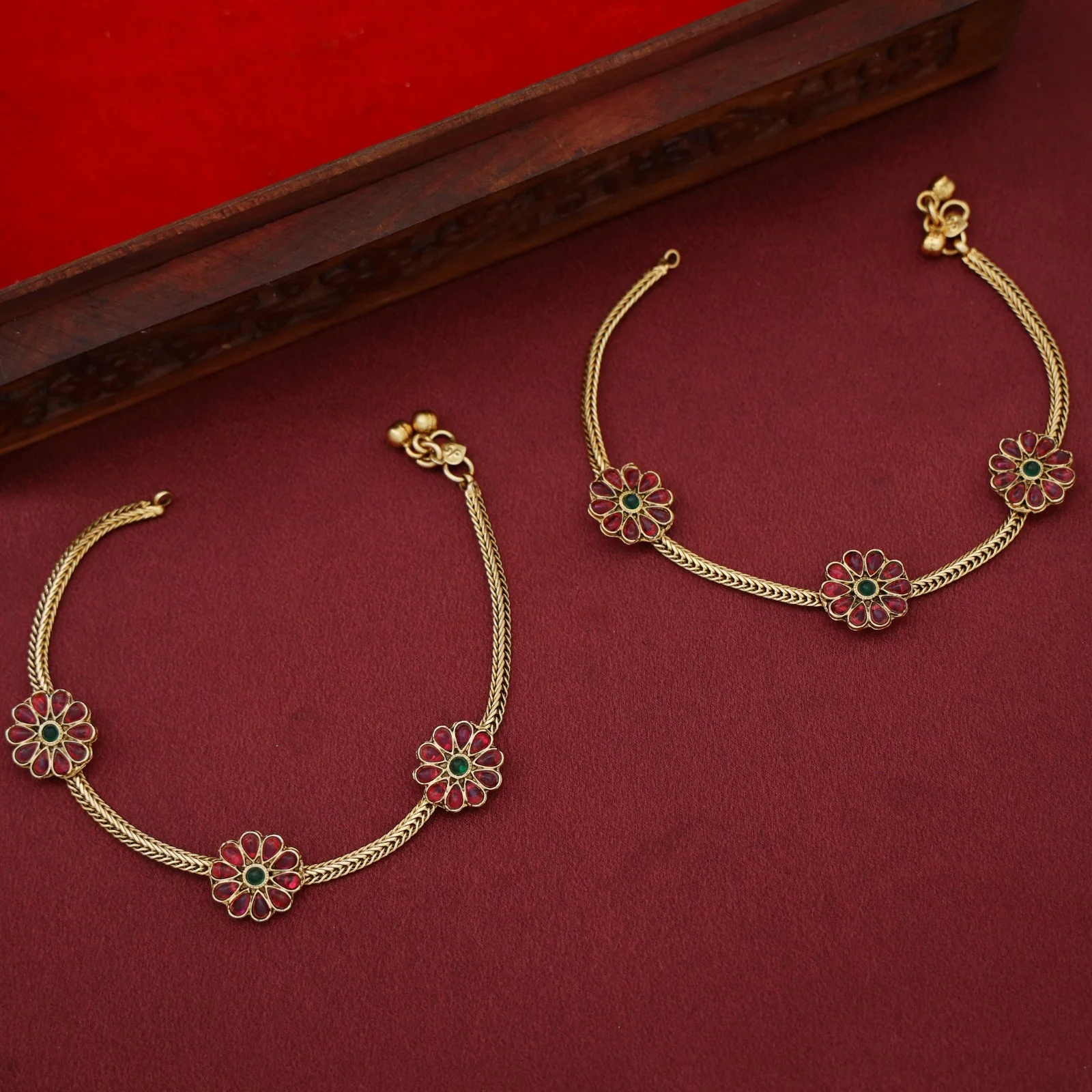 Tamira Tri Flower Anklet - Image 2