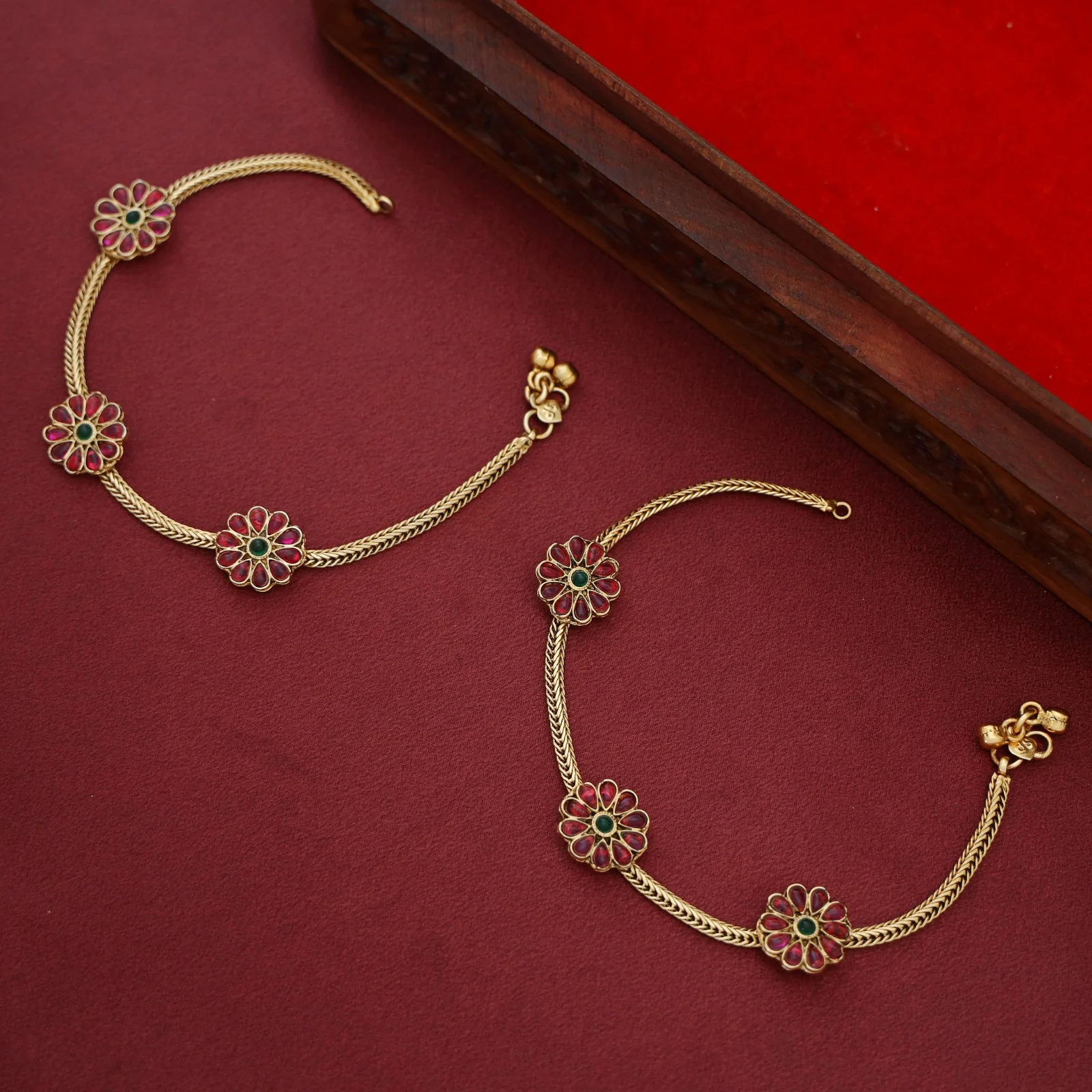 Tamira Tri Flower Anklet - Image 3