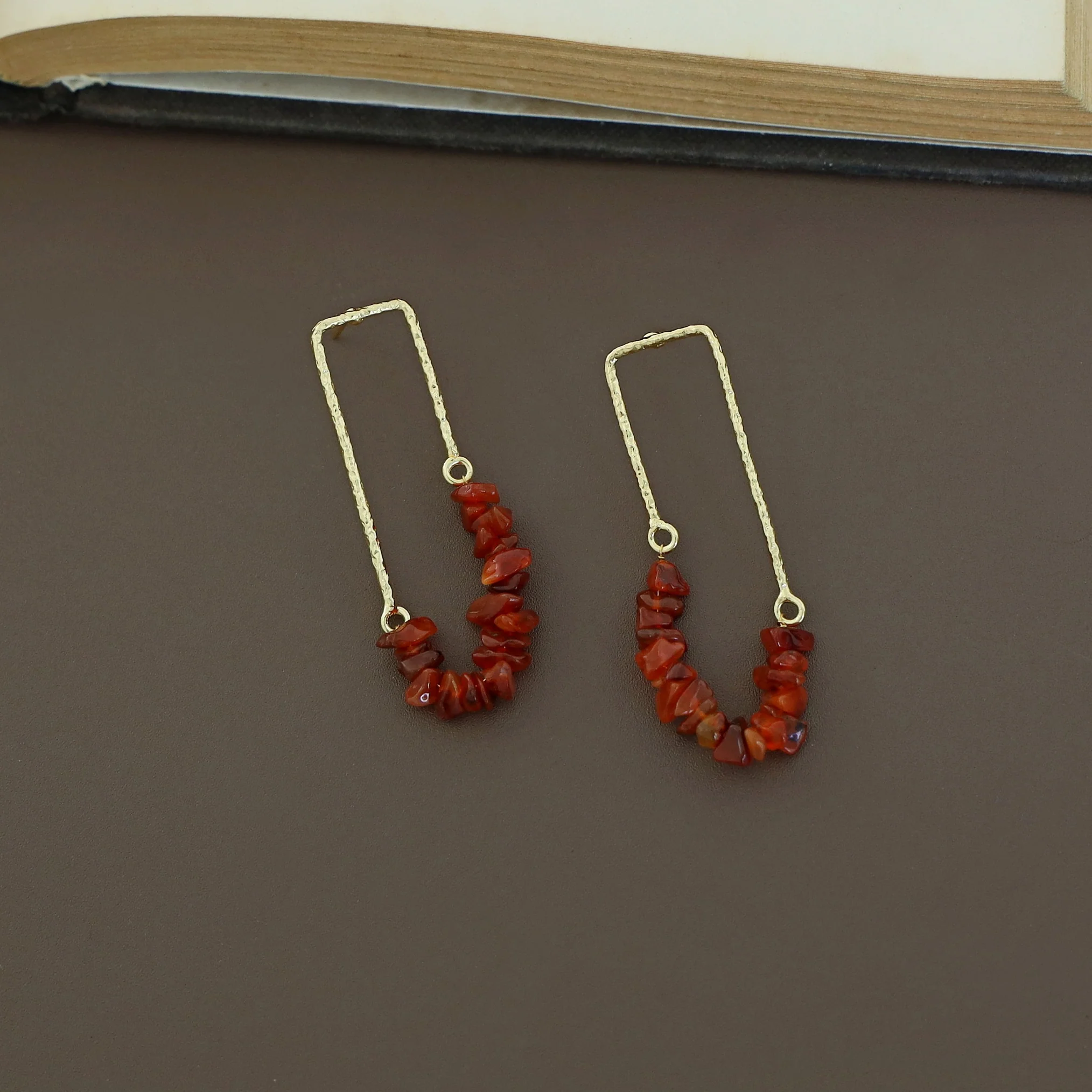 Tamsin Golden Textured Raw Stone Earring - Image 17