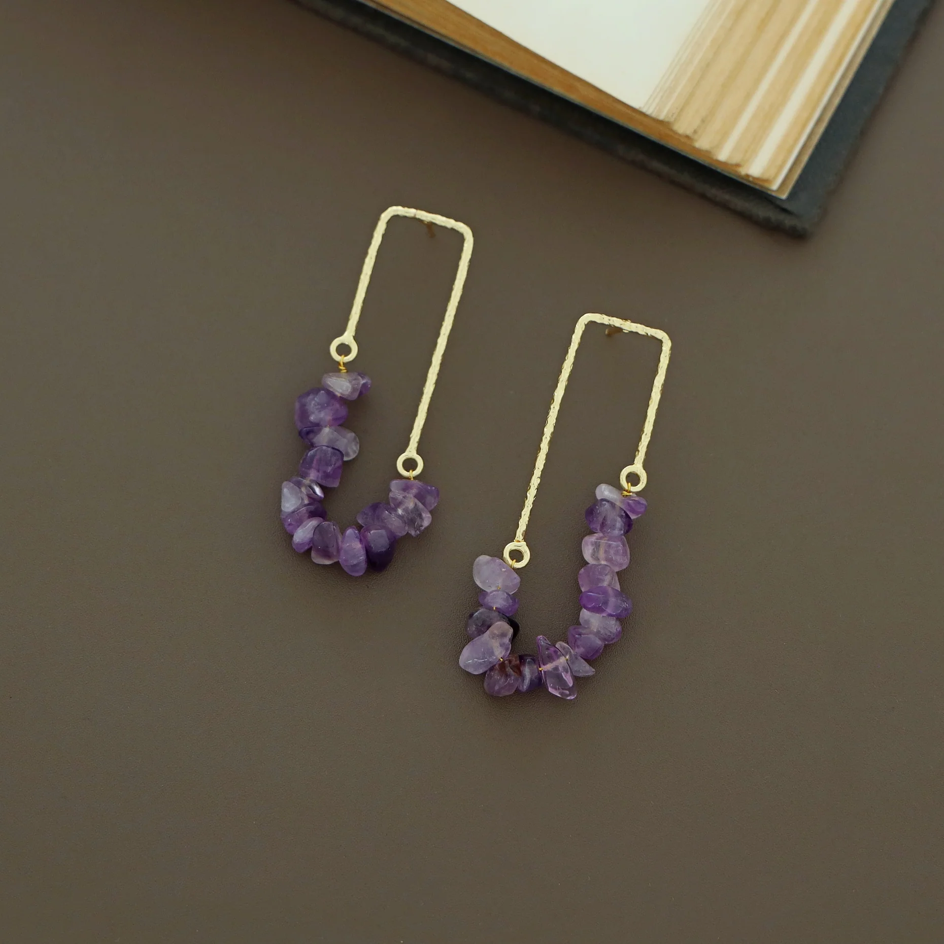 Tamsin Golden Textured Raw Stone Earring - Image 2