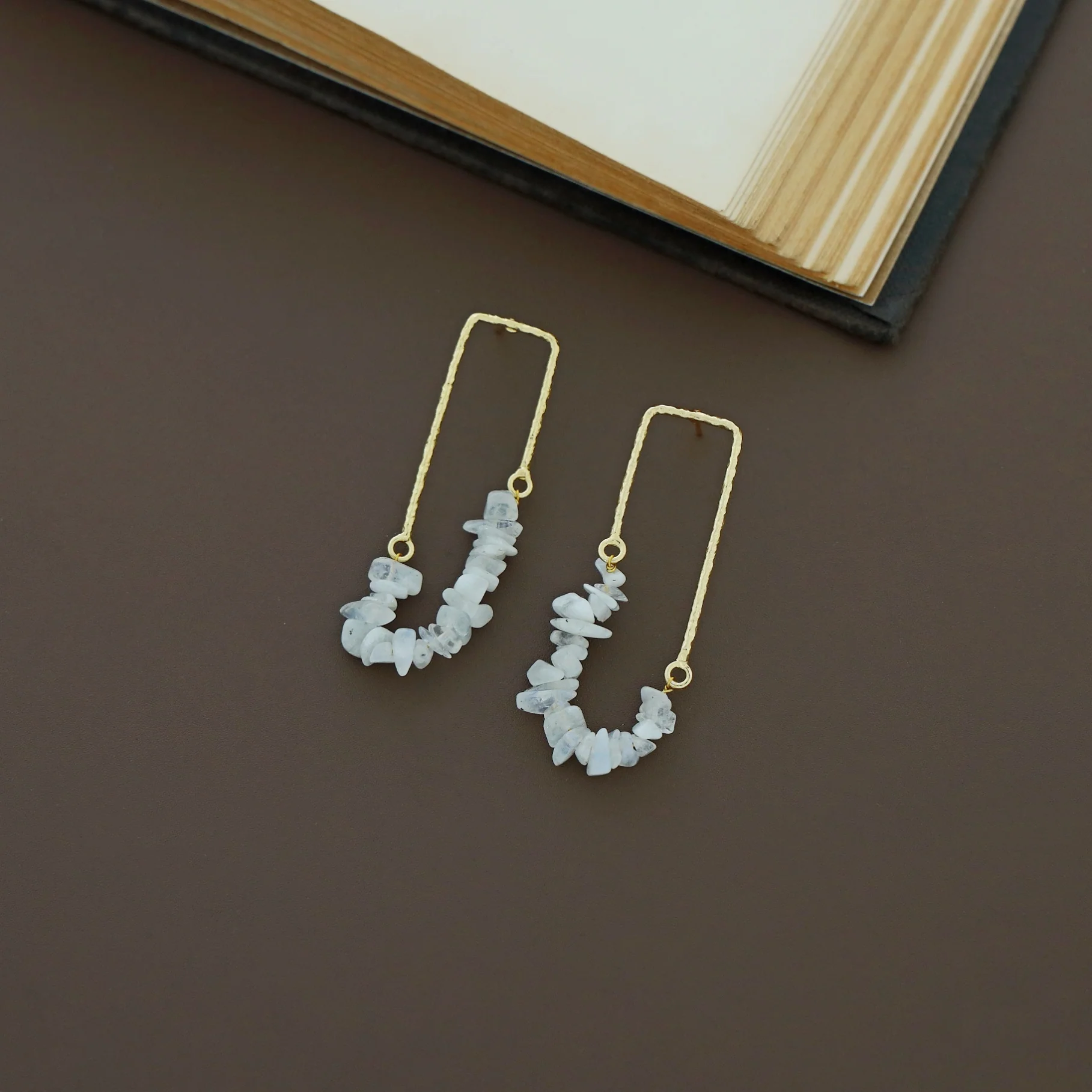 Tamsin Golden Textured Raw Stone Earring - Image 3