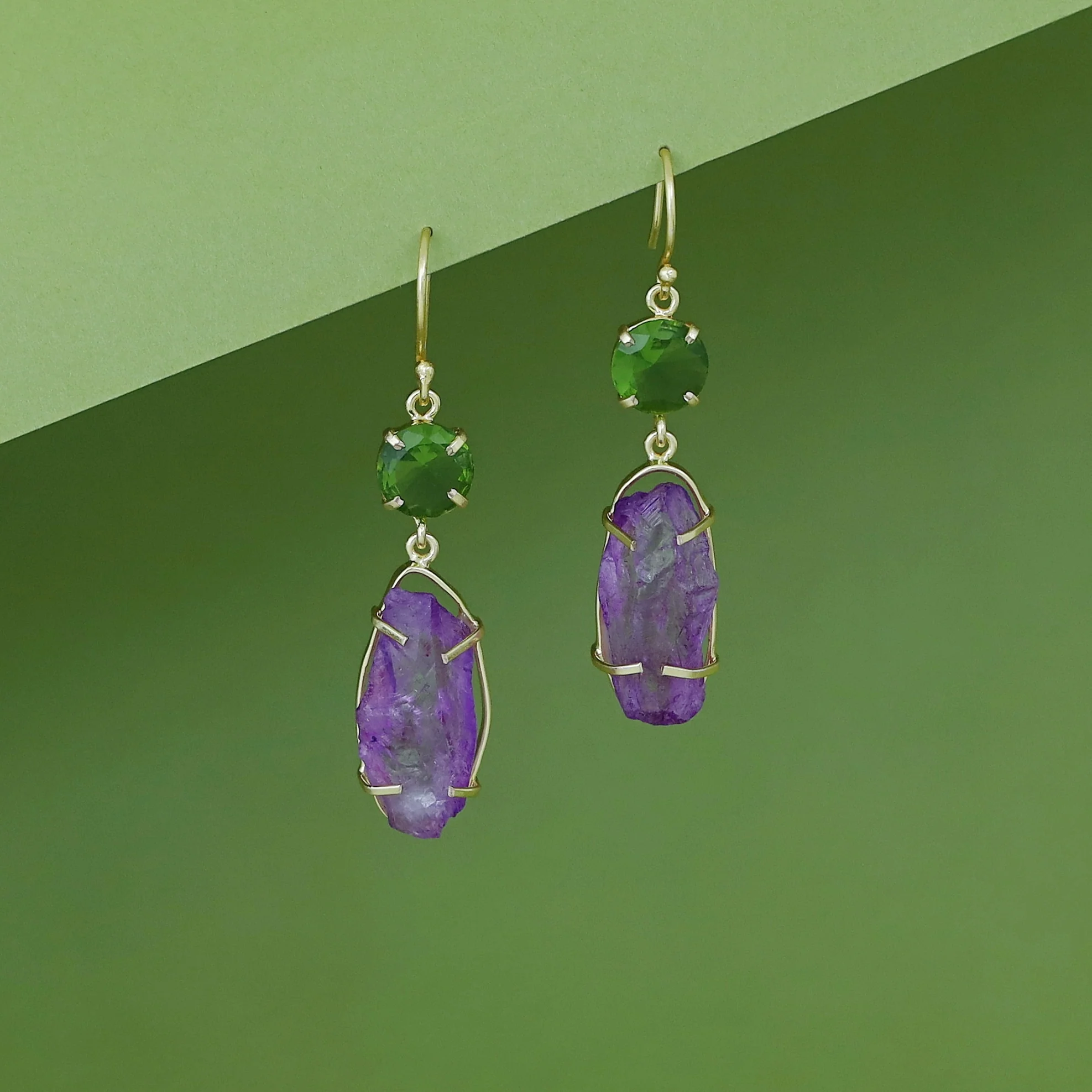 Tamsina Golden Claw Glossy + Dyed Stone Drop - Image 2