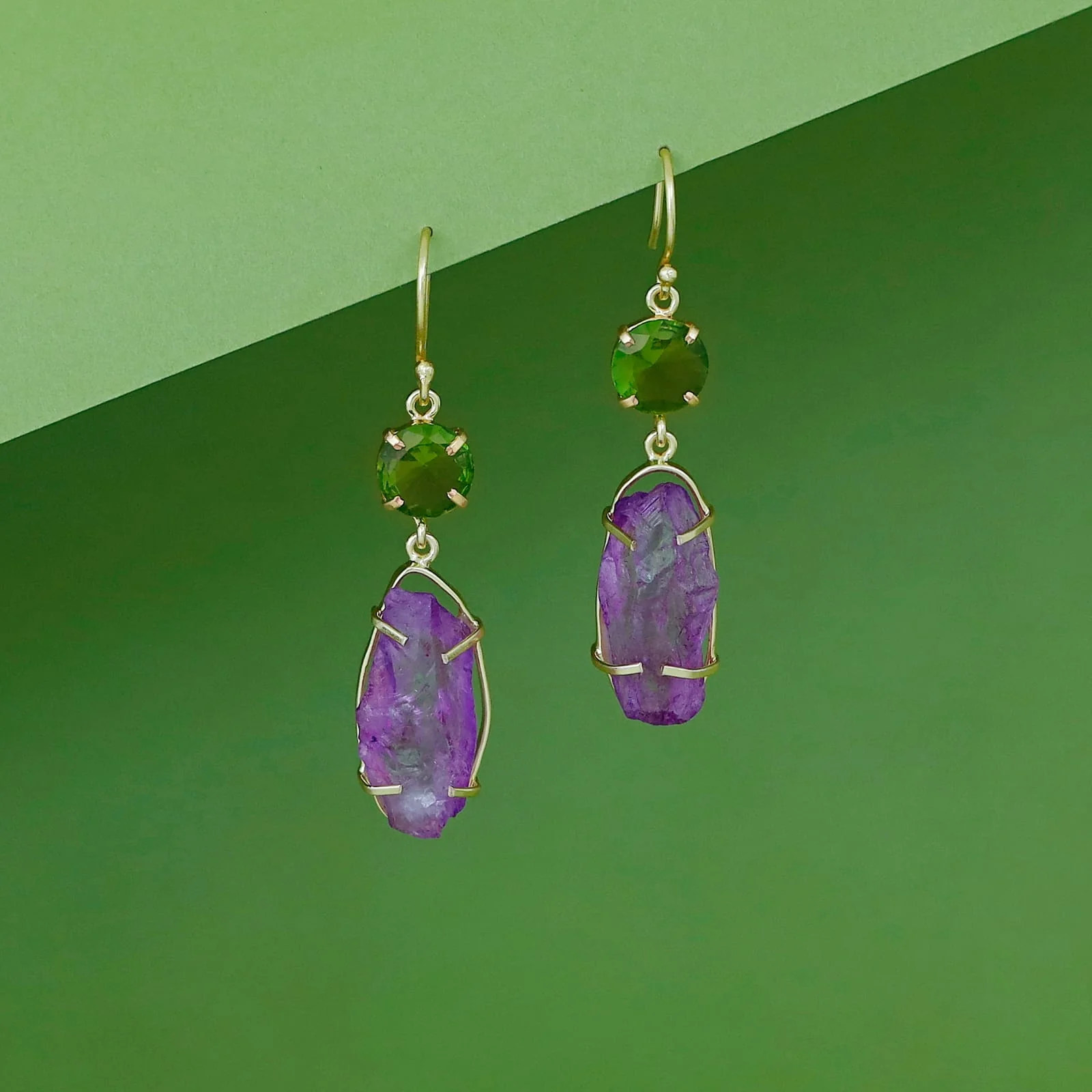 Tamsina Golden Claw Glossy + Dyed Stone Drop - Image 5