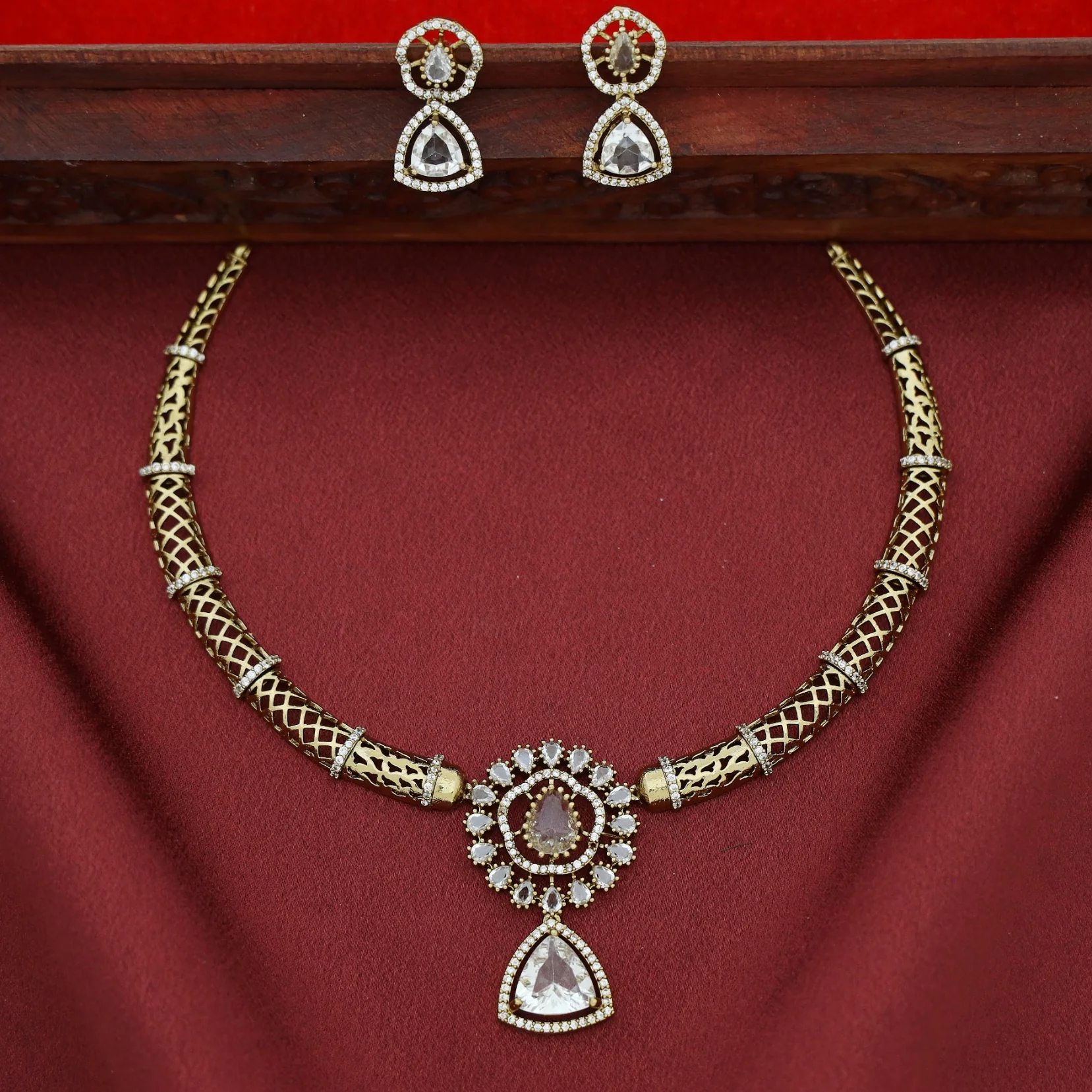 Tanaira AD Stone Stiff Wing Neckpiece With Earring - Image 6