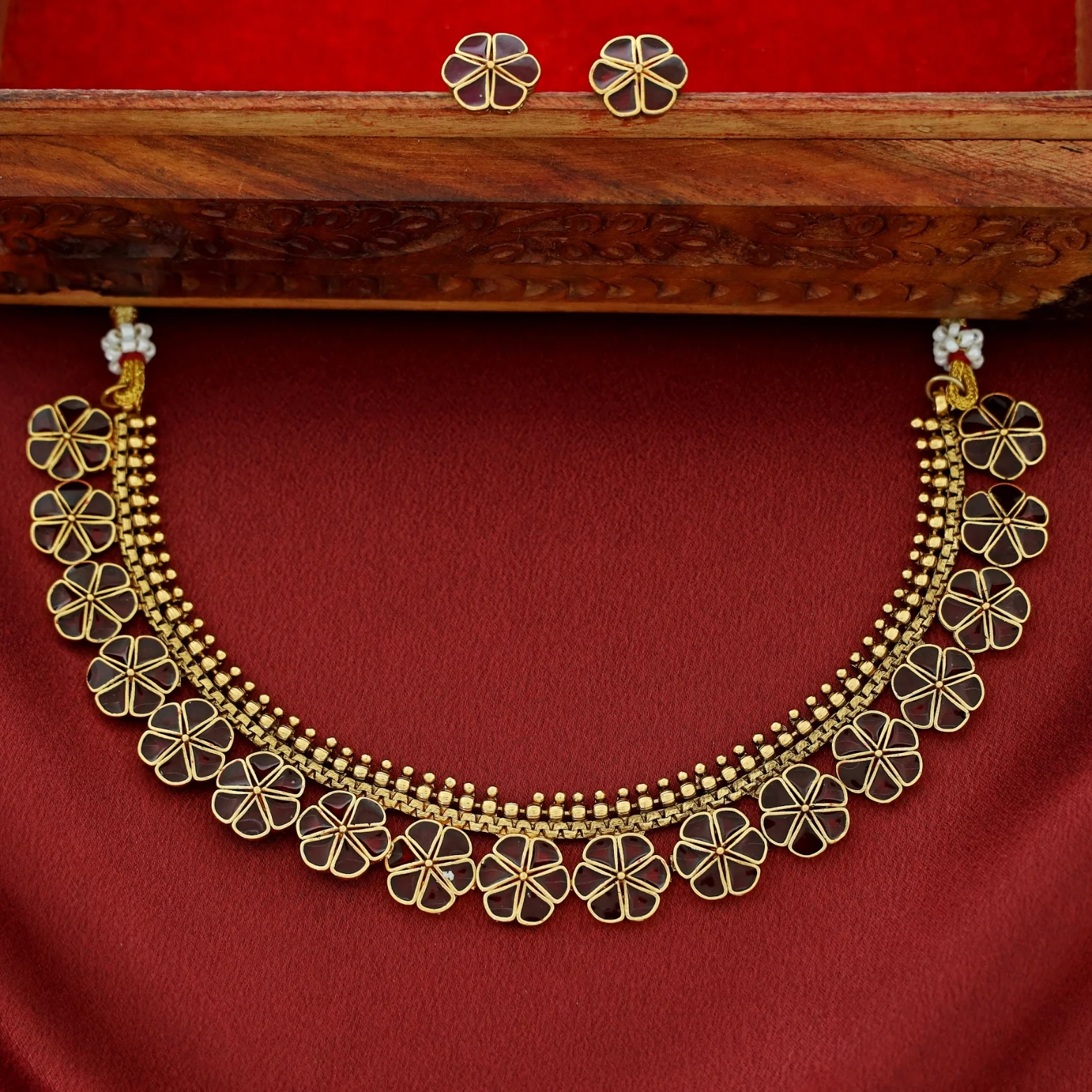 Tanima Golden Enamel Flower Short Neckpiece With Earring - Image 3