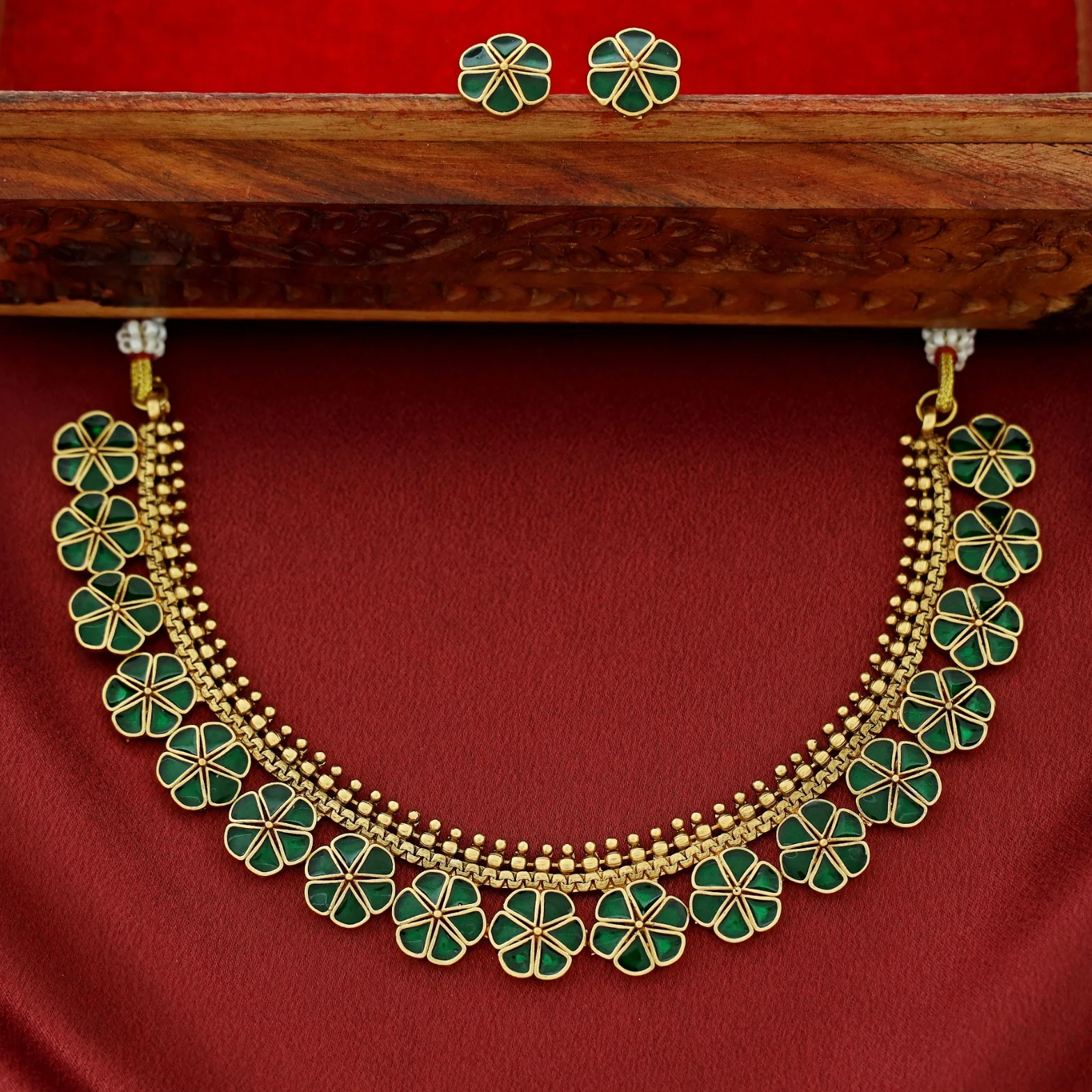 Tanima Golden Enamel Flower Short Neckpiece With Earring - Image 4