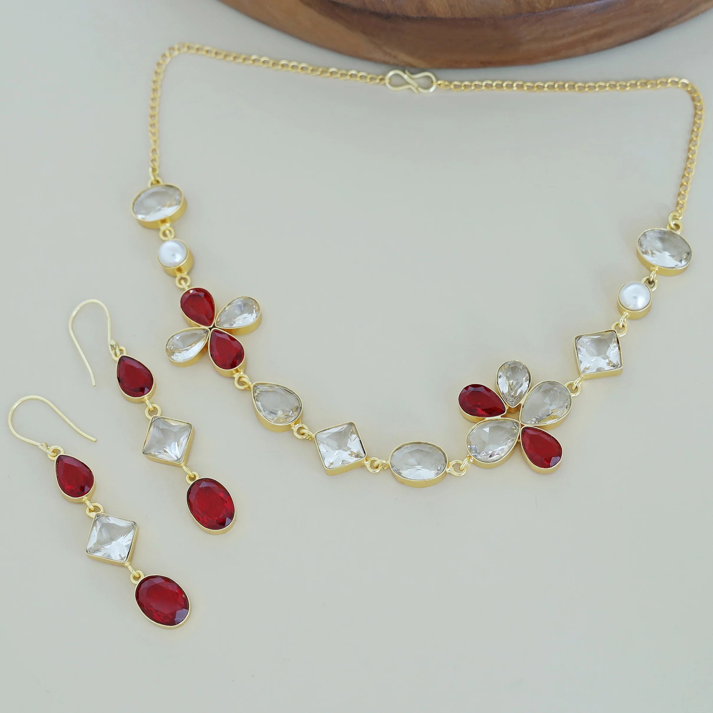 Tanvee Multi Shape Glossy Pearl Neckpiece With Drop - Image 10