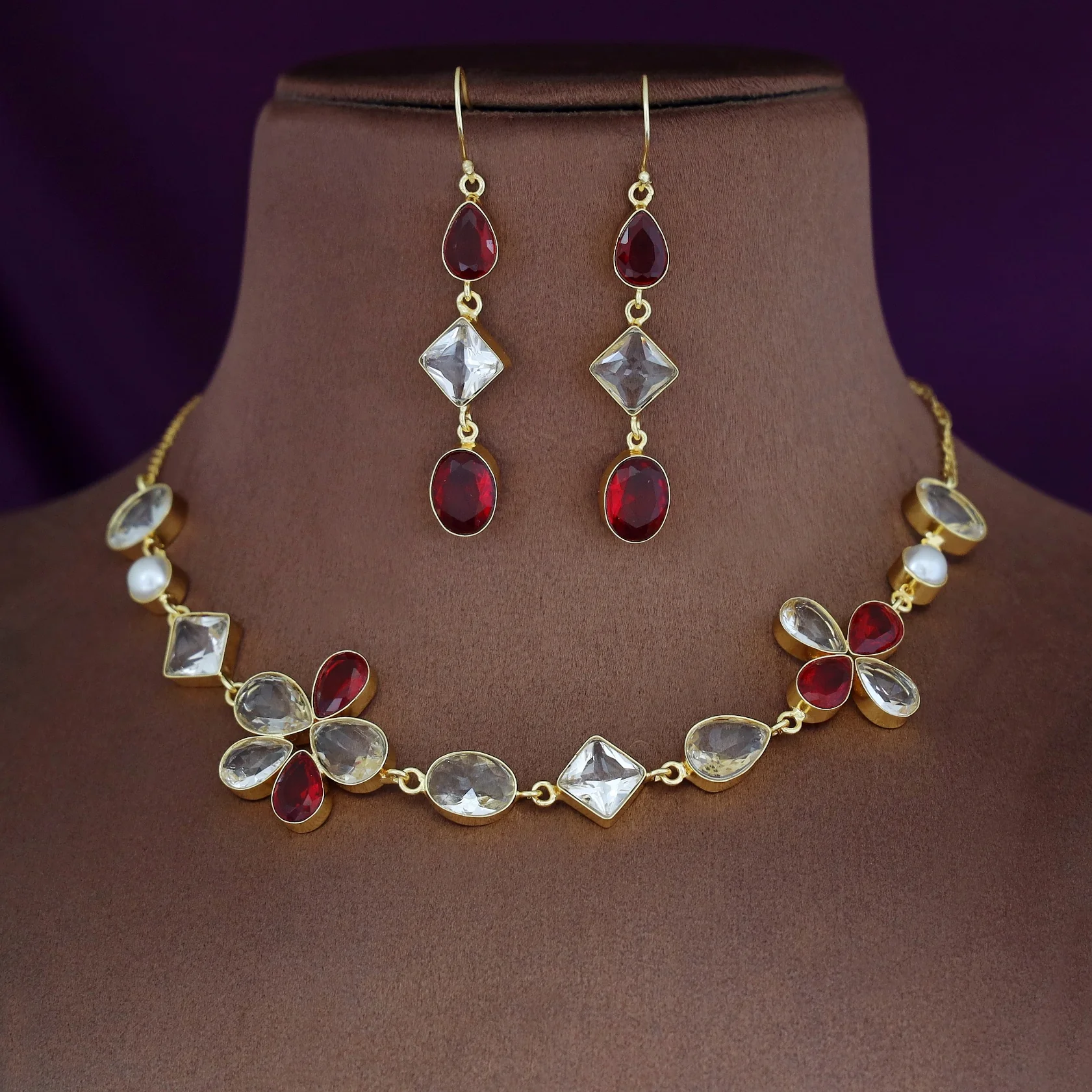 Tanvee Multi Shape Glossy Pearl Neckpiece With Drop - Image 3